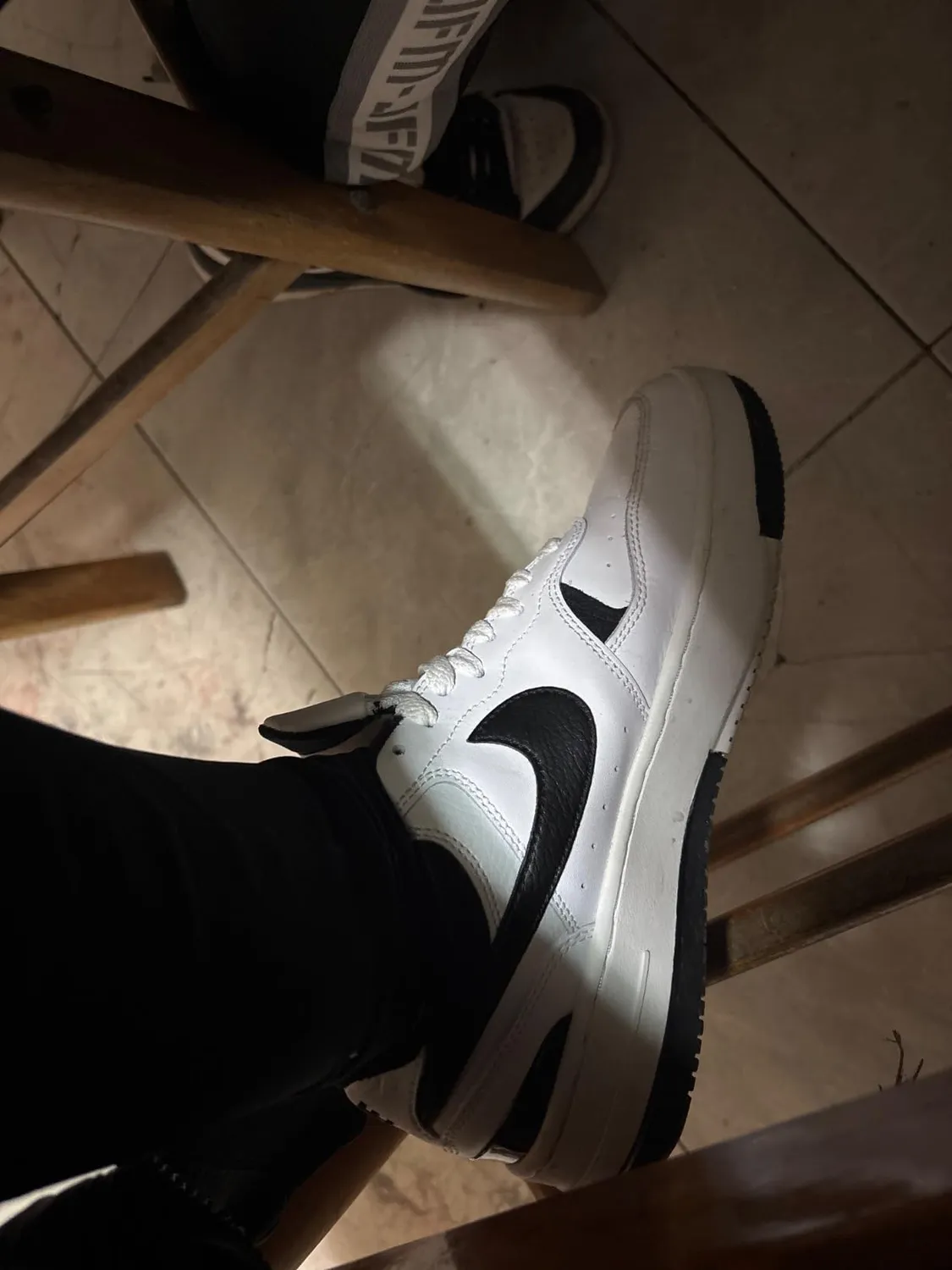 Nike Gamma Force sneakers donna basse pelle piattaforma