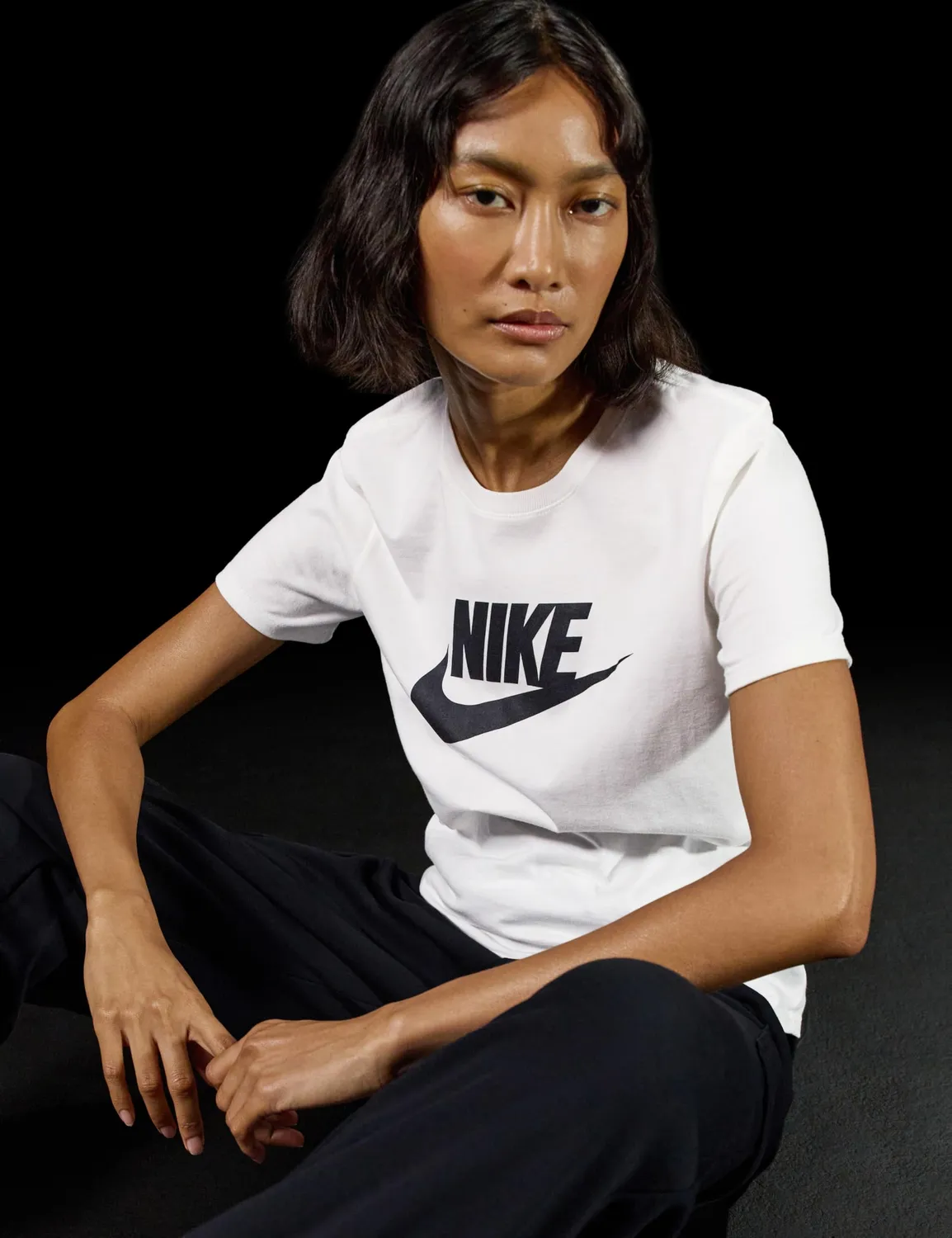 Nike Essential Icon Futura t-shirt donna nera L