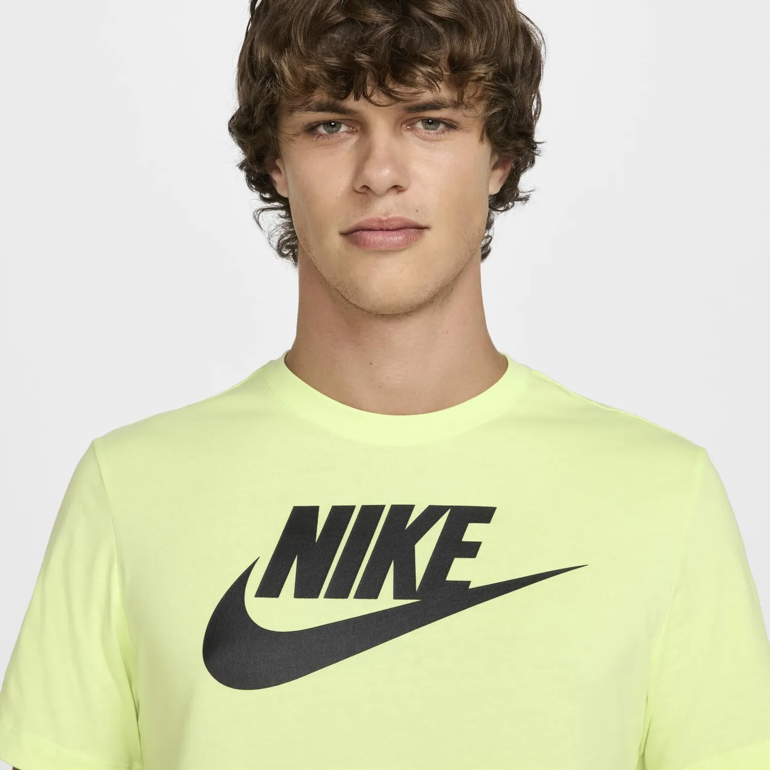 Nike Icon Futura t-shirt uomo M giallo cotone