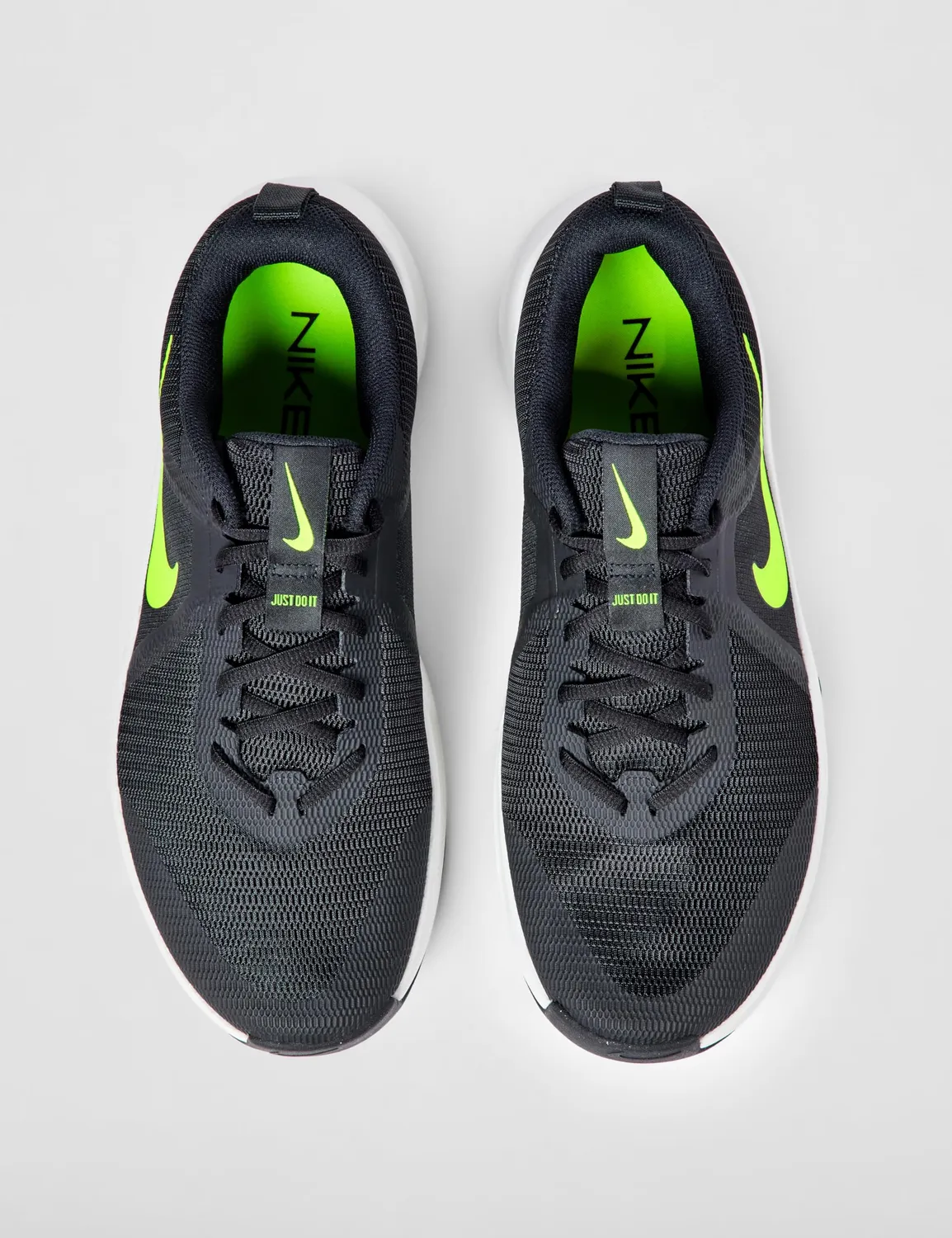 Nike MC Trainer 3 scarpe training uomo nero volt stabile