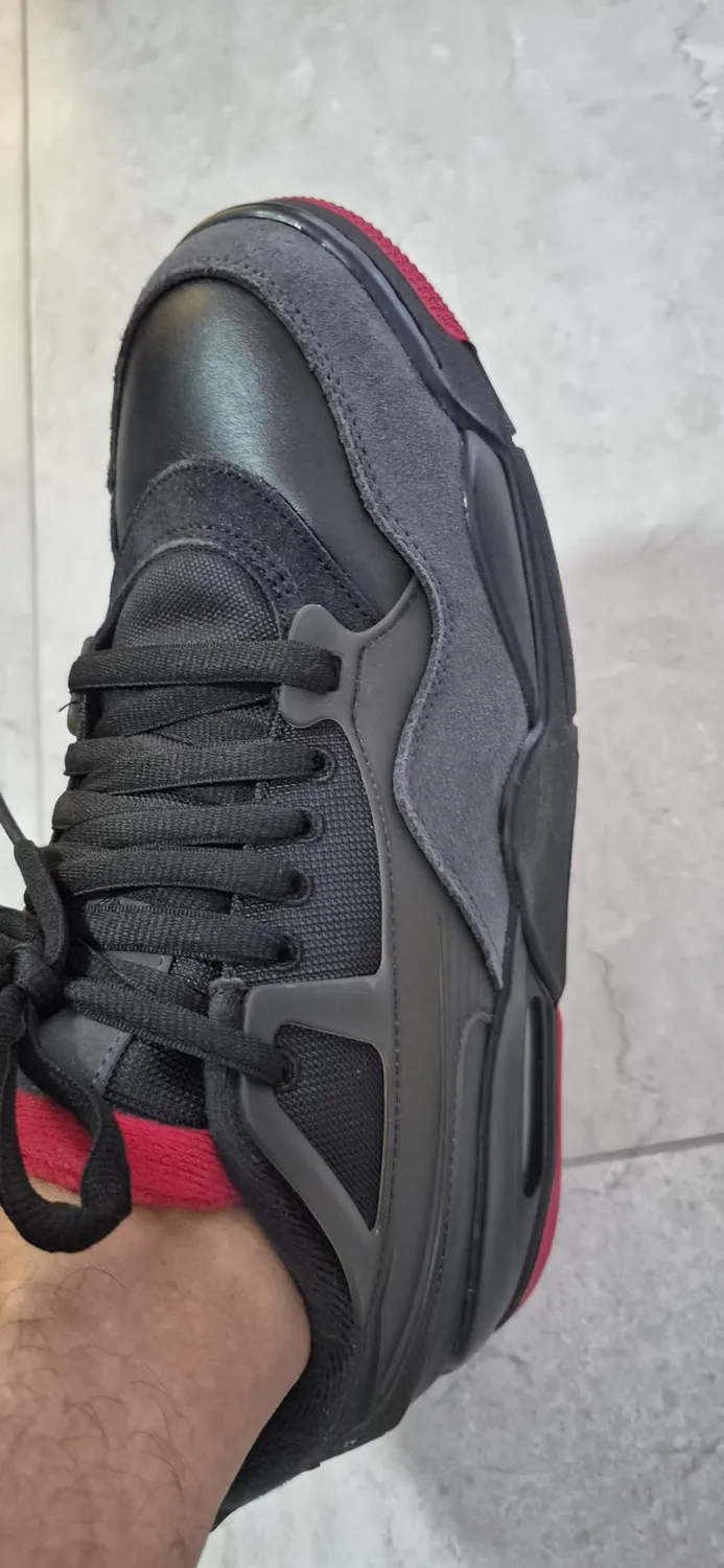 Air Jordan 4 RM sneakers uomo 42 EU nero rosso