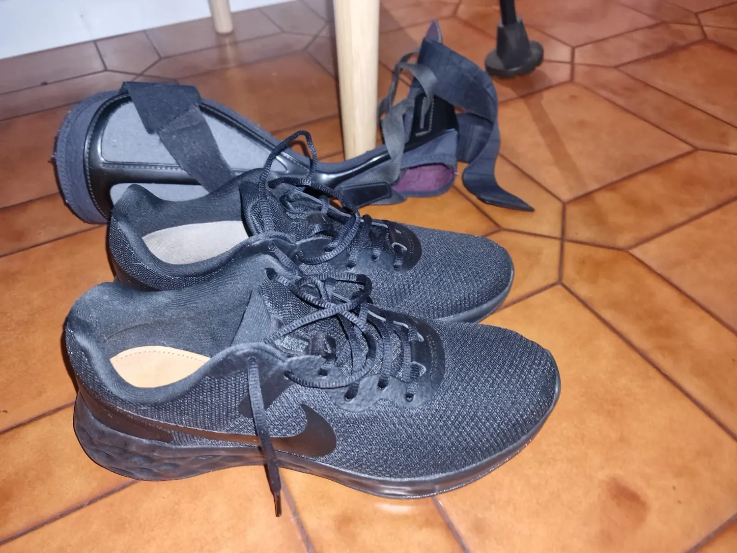 Nike Revolution 6 scarpe running uomo mesh traspirante