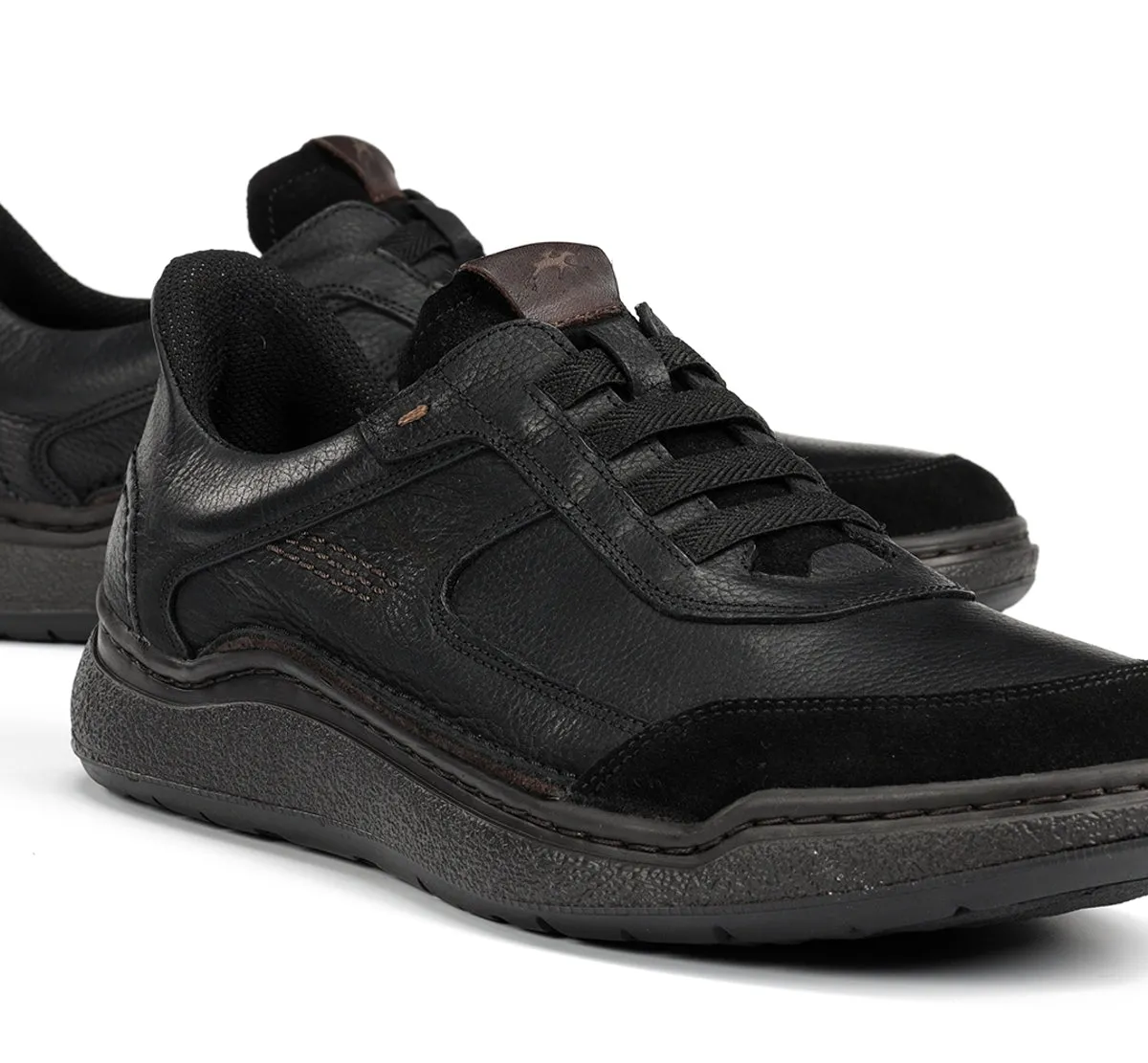 Fluchos Rocky F2253 sneaker nero calzata hands-free