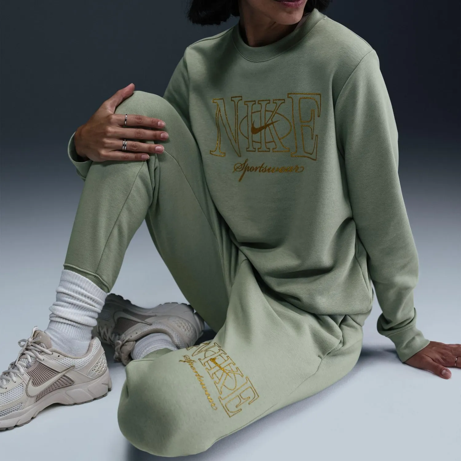 Nike Club Fleece Mid-Rise Joggers Donna M cotone