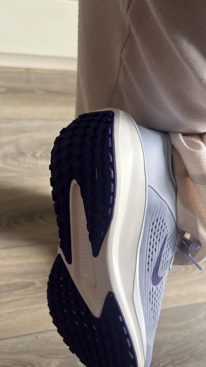 Nike Quest 6 scarpe running donna bianche EU 39
