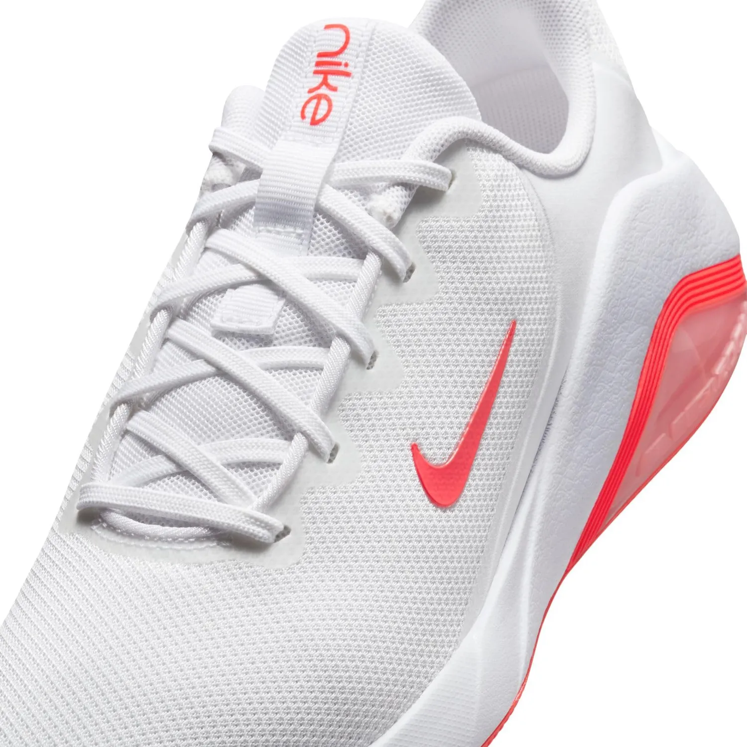 Nike Bella 7 scarpe training donna bianco cremisi