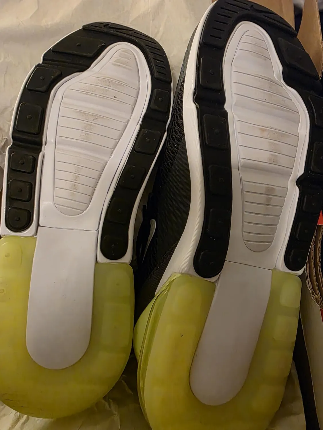Nike Air Max 270 scarpe bambino giallo 33 EU