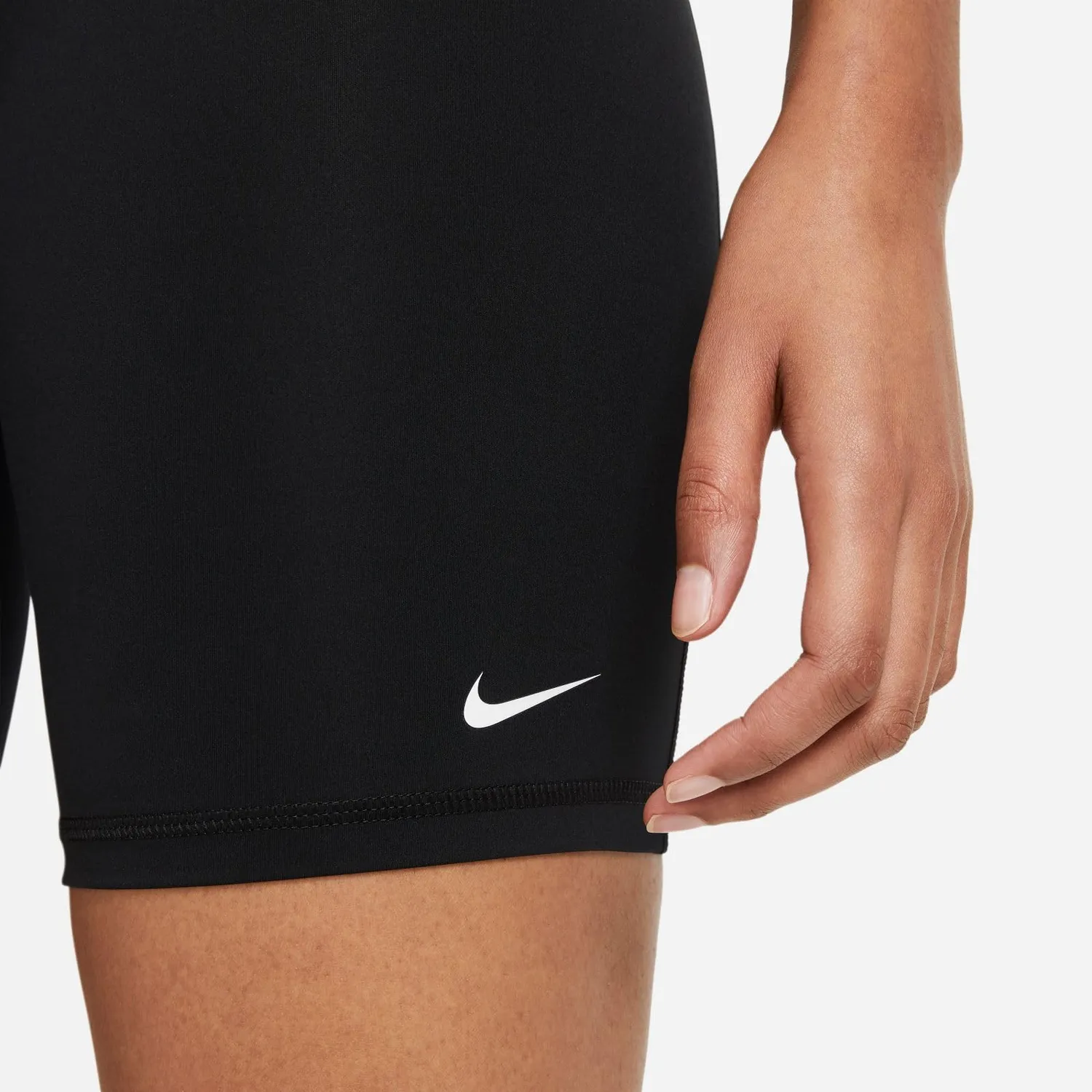 Nike Pro 365 shorts donna S nero/bianco compressione