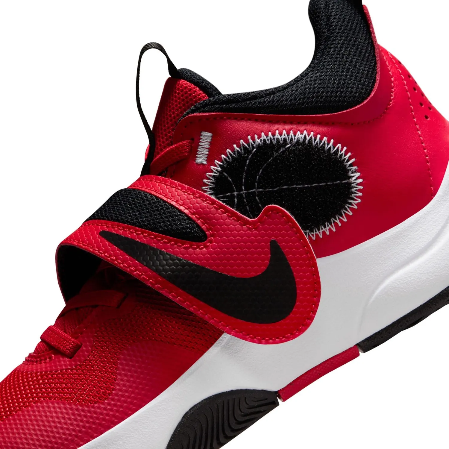 Nike Team Hustle D 11 sneakers basket bambini con strappo