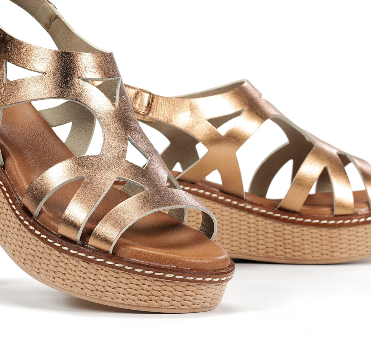 Fluchos Nido D9451 sandali donna marrone con zeppa leggera