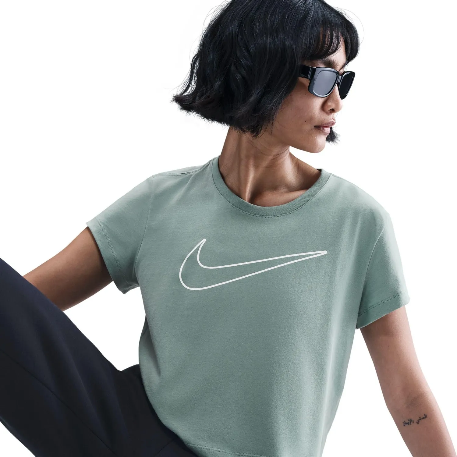 Nike NSW Club T-Shirt Donna Cotone Manica Corta Grafica