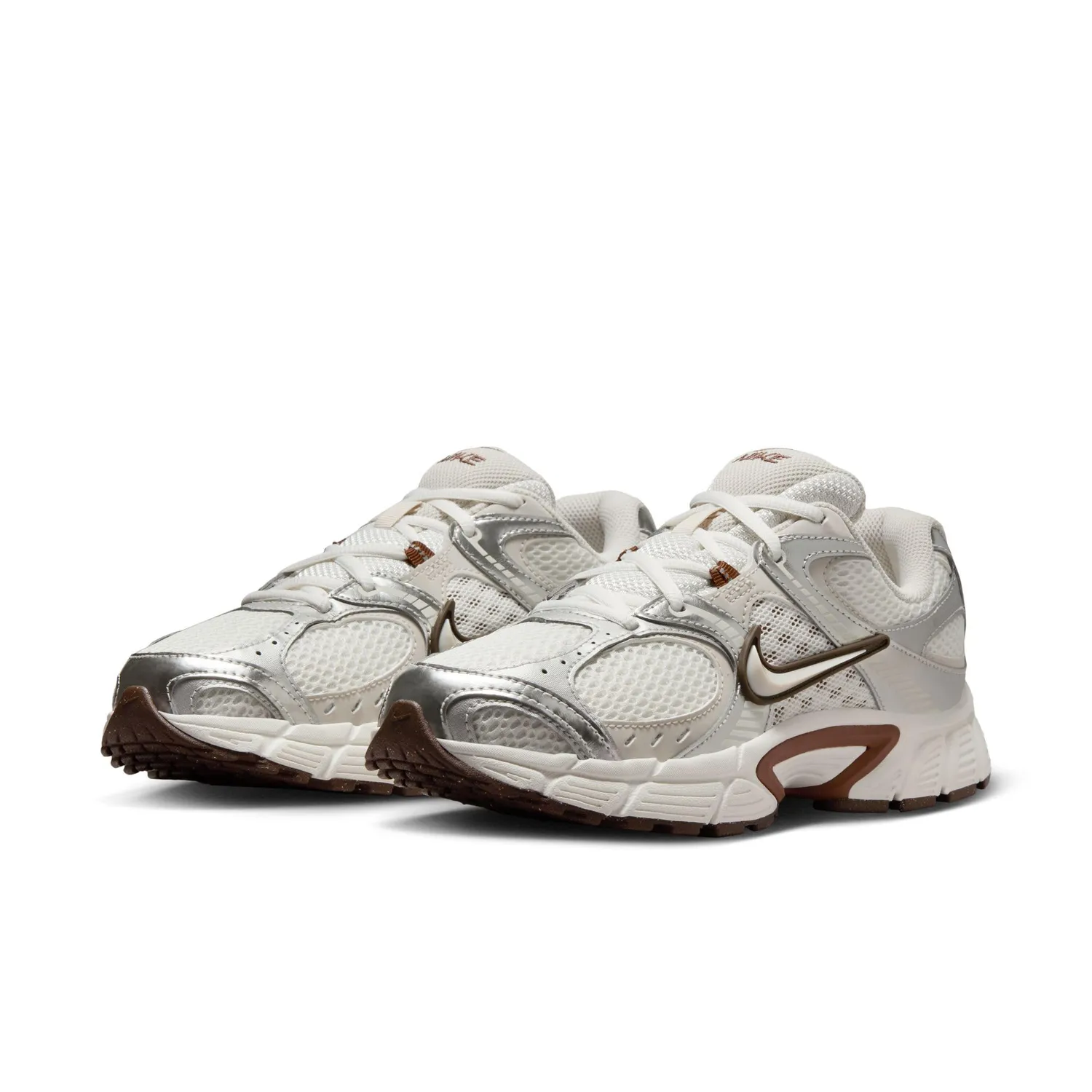 Nike V5 Runner sneakers donna 38,5 EU beige