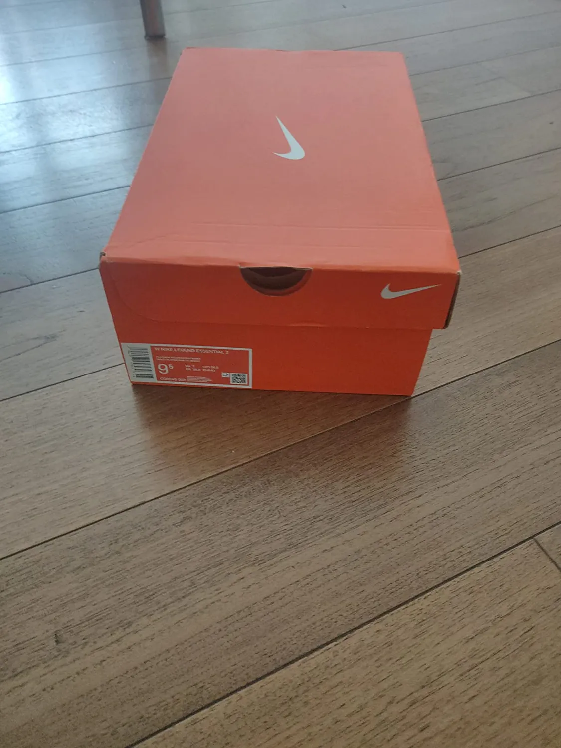 Nike Legend Essential 3 Premium scarpe donna
