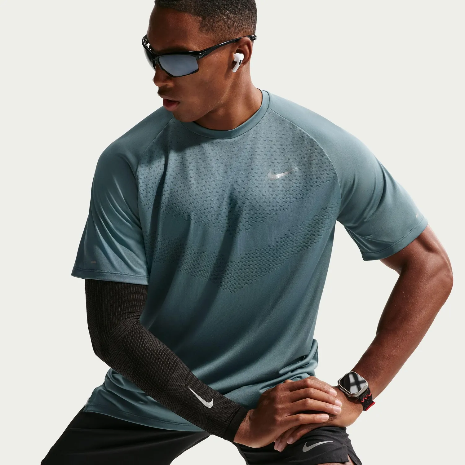 Nike Dri-Fit ADV Stride t-shirt uomo Bright Crimson corsa