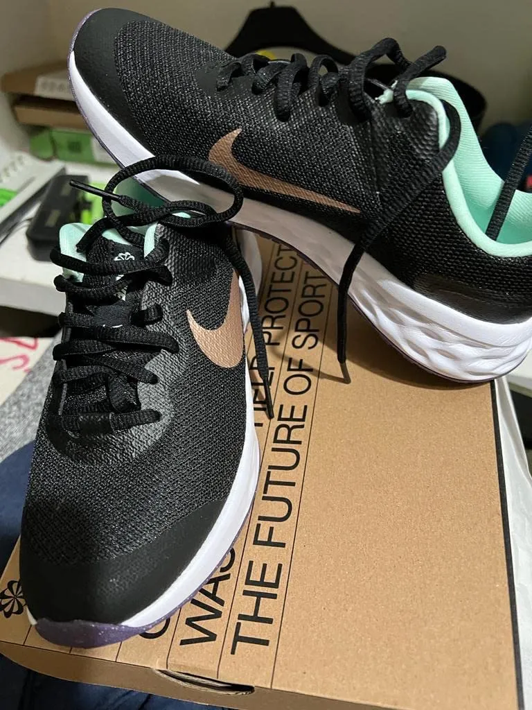 Nike Revolution 6 NN sneakers bambino unisex leggera