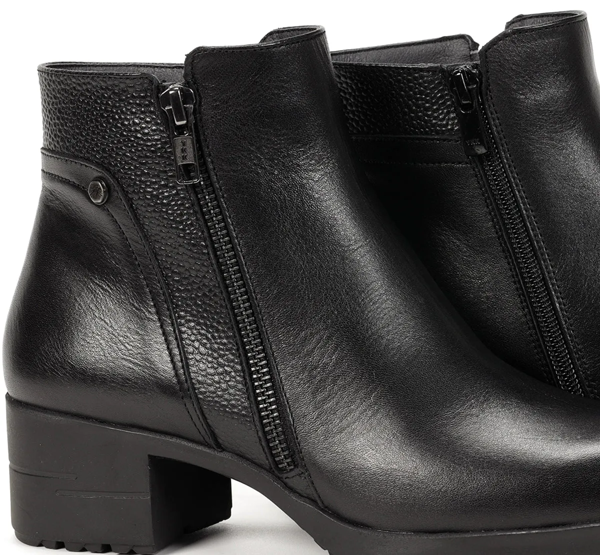Fluchos Aliss F1367 tronchetti donna neri casual