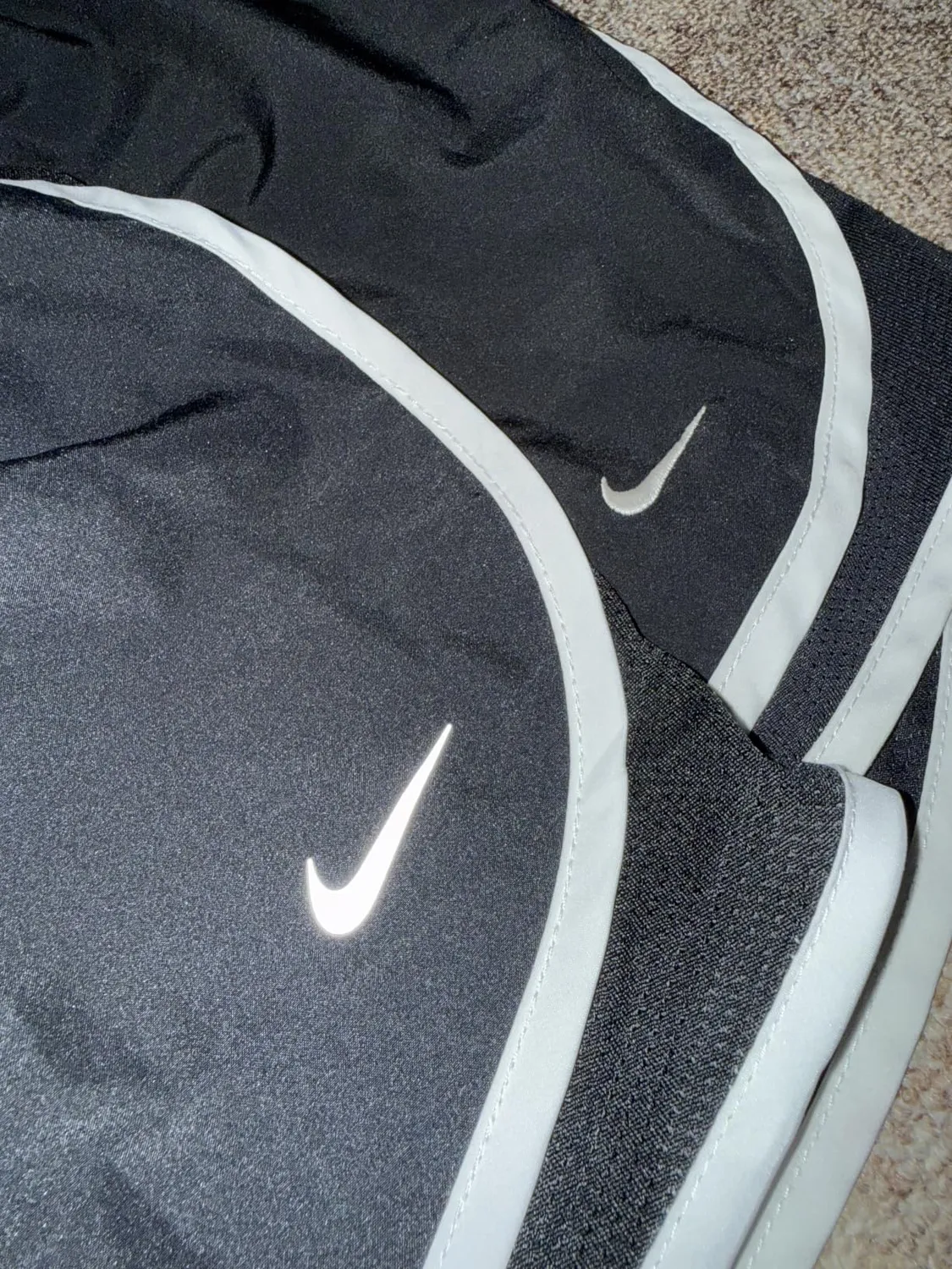 Nike Tempo Dri-Fit pantaloncini donna S leggeri