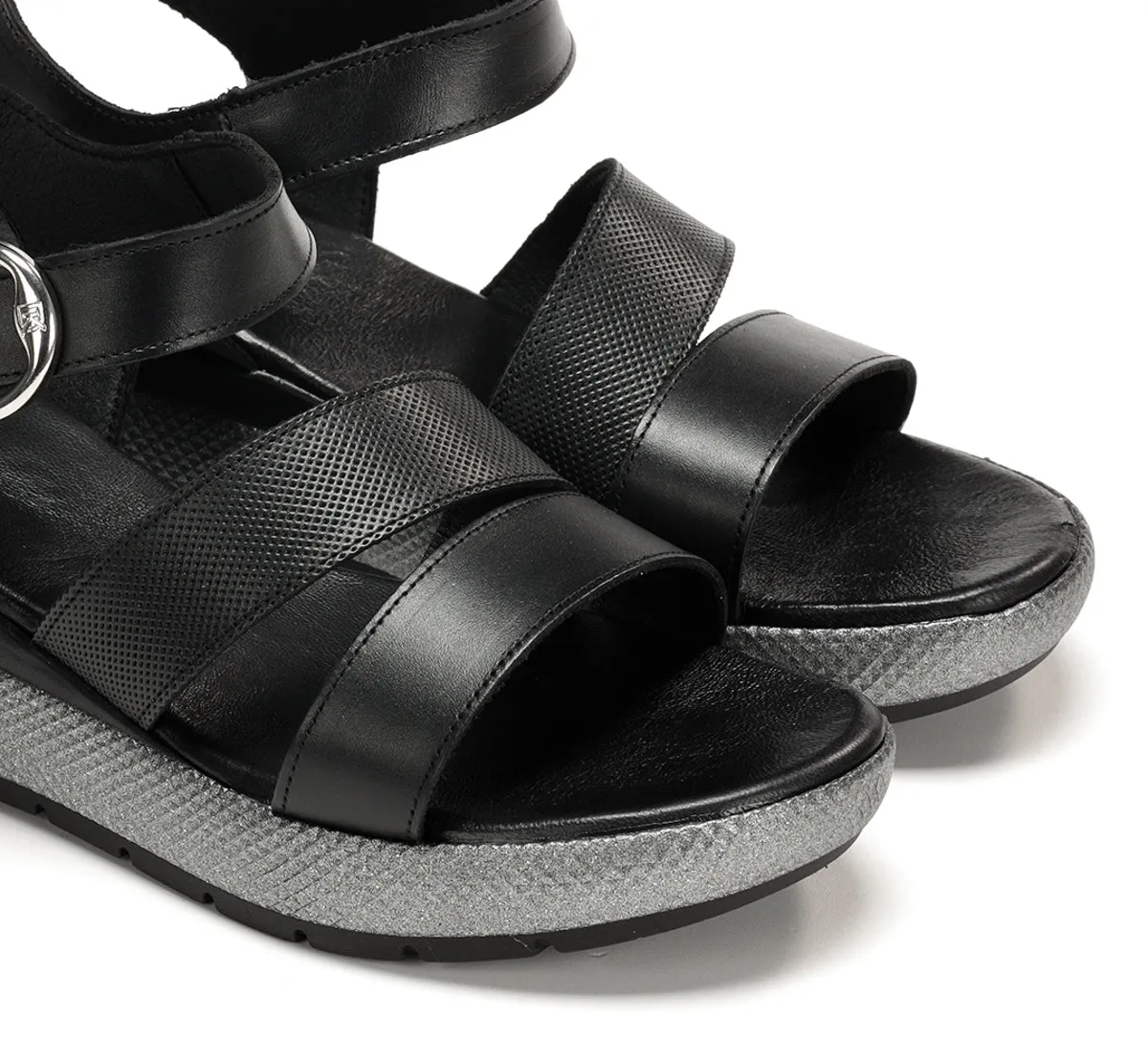 Fluchos Ever D9313 sandalo donna nero fibbia