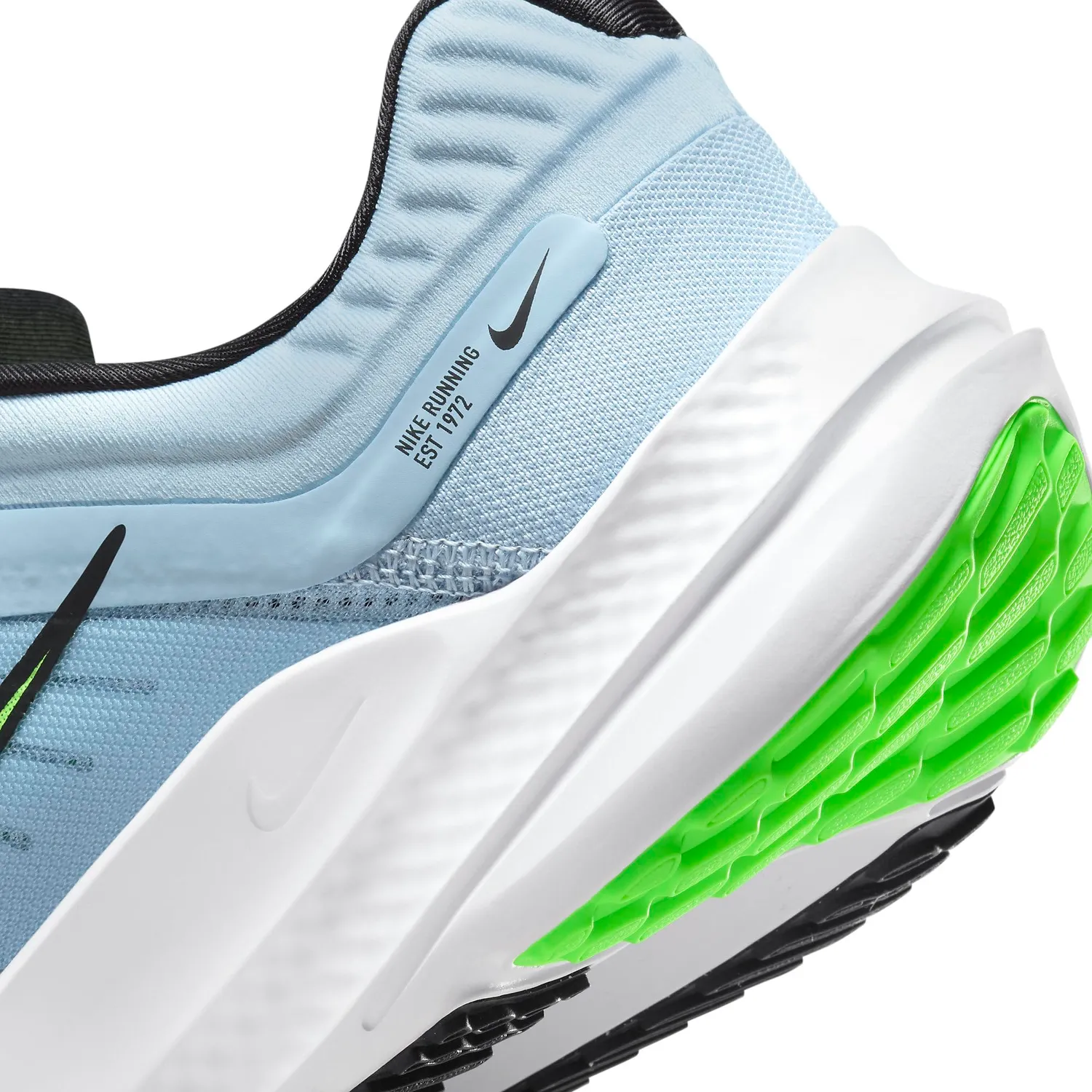 Nike Quest 5 scarpe running uomo 42 EU
