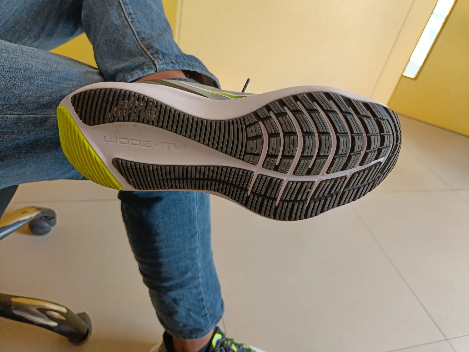 Nike Air Zoom Winflo 7 running uomo rosso 43 EU