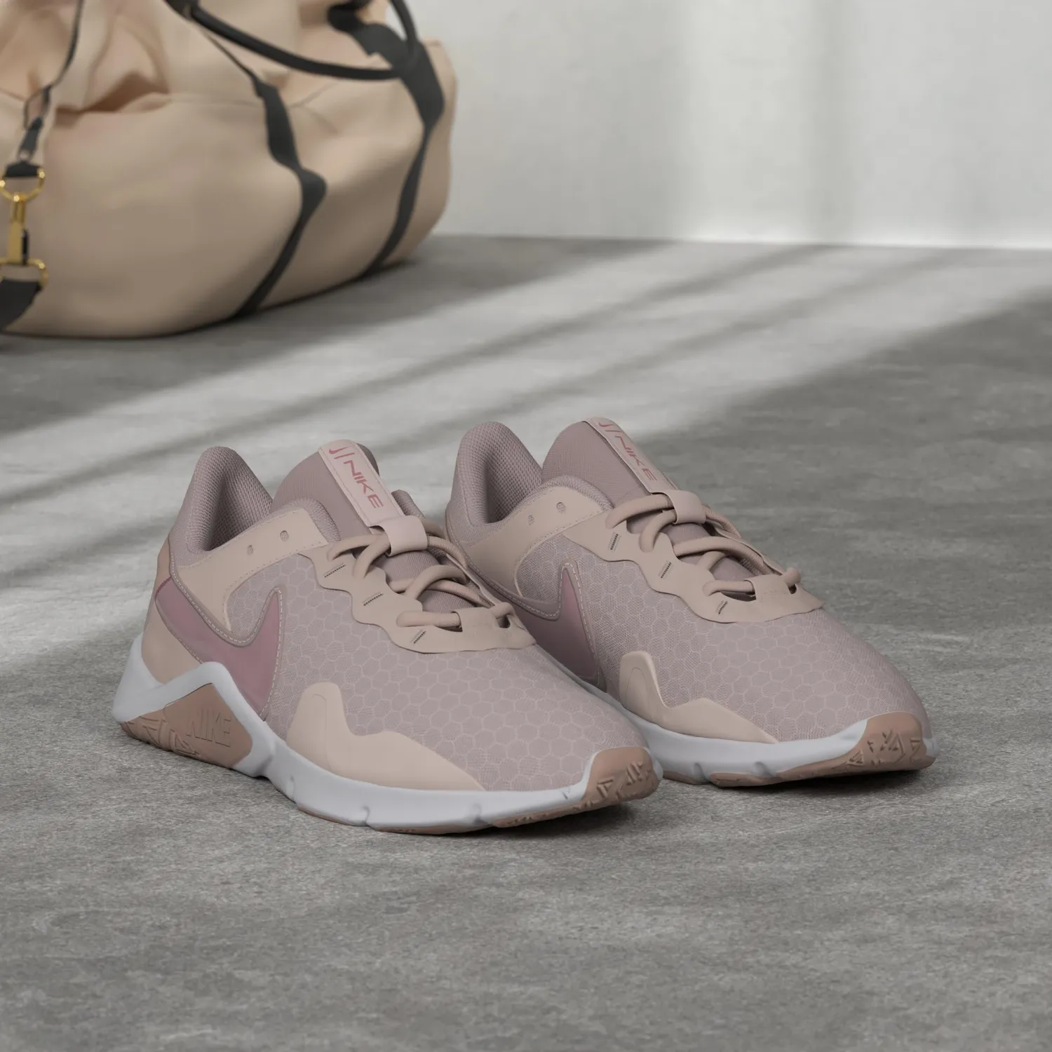 Nike Legend Essential 3 Premium scarpe donna