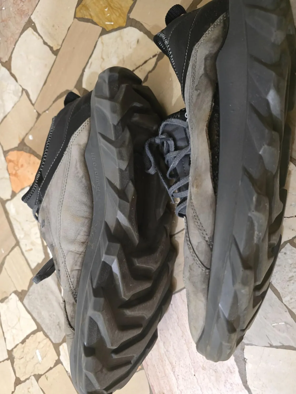 Ecco MX Sneaker Grigio Nubuk Outdoor Urban