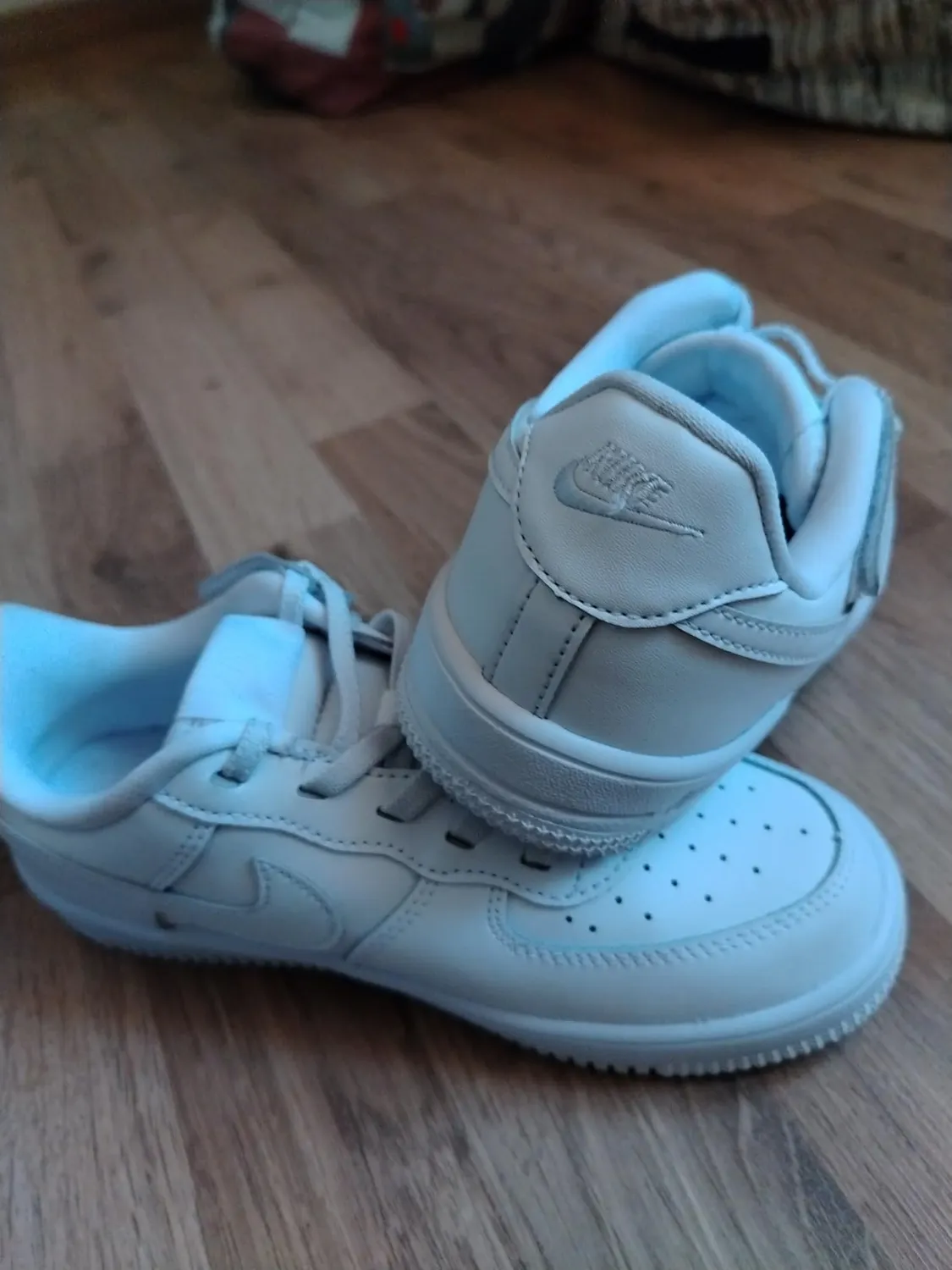Nike Force 1 Low EasyOn sneakers bimbi 30 EU bianche