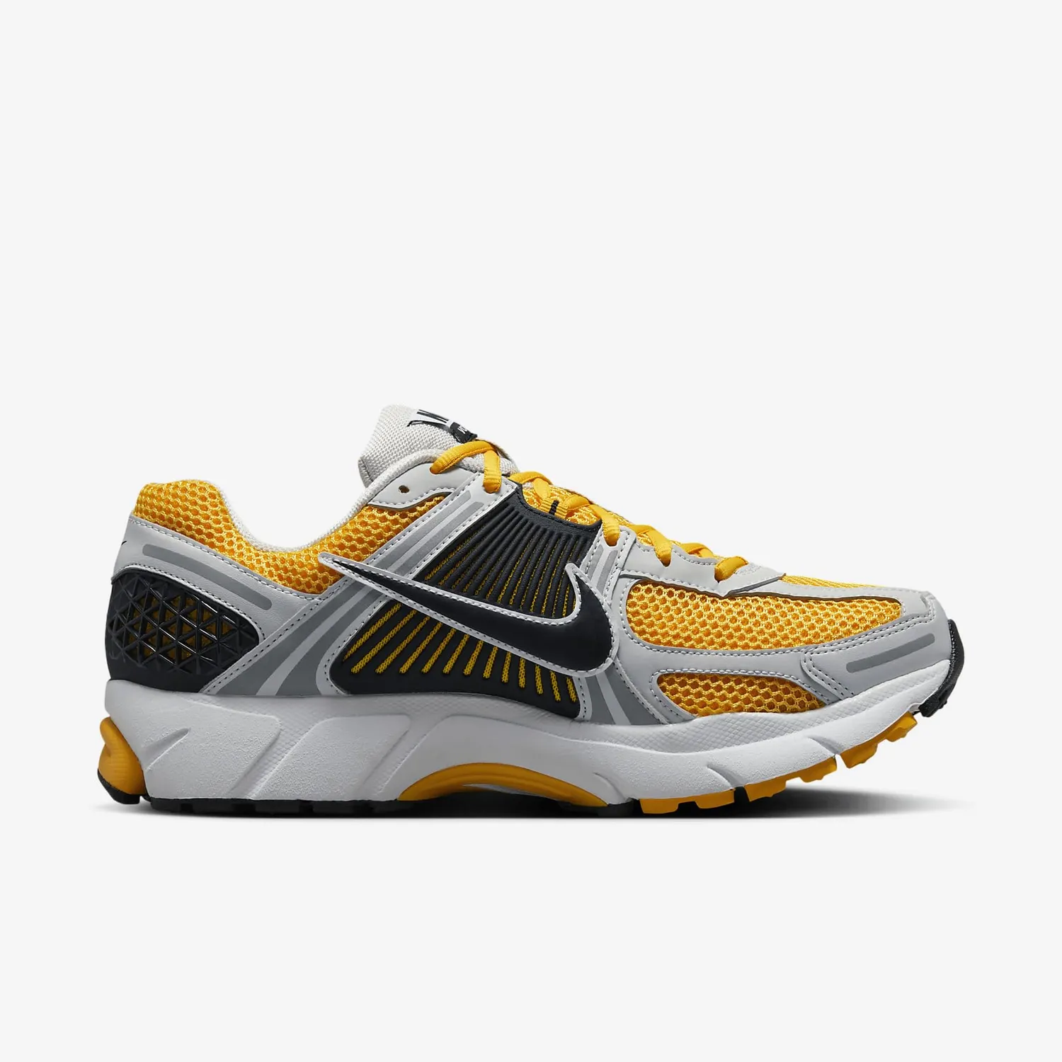 Nike Vomero 5 sneakers uomo street-ready
