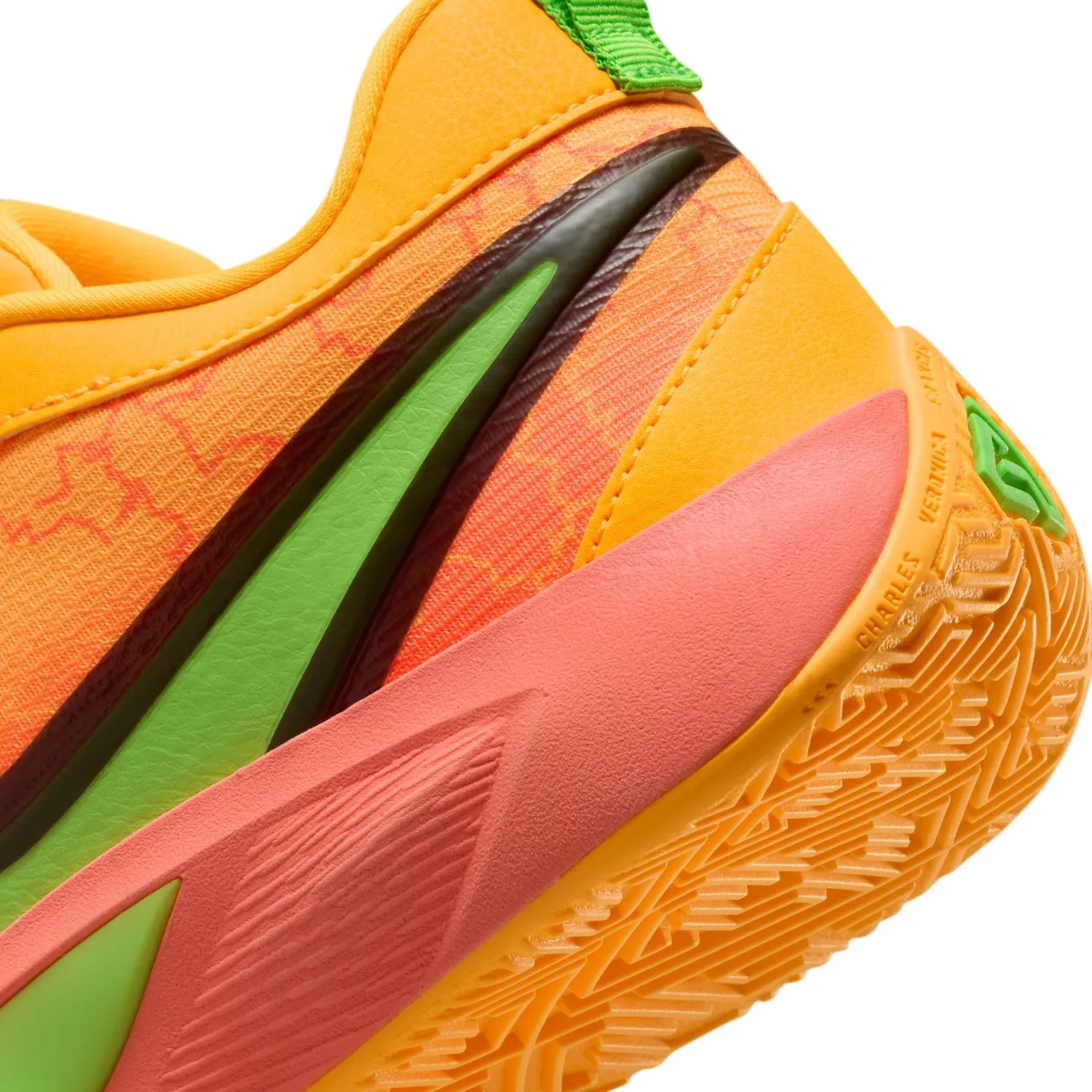 Nike Giannis Freak 6 scarpe basket ragazzi 38.5 EU