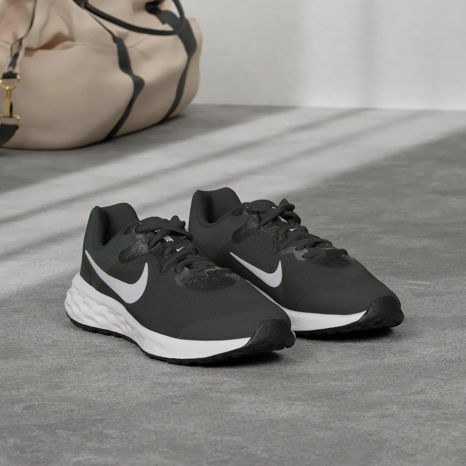 Nike Revolution 6 NN sneakers bambino unisex leggera