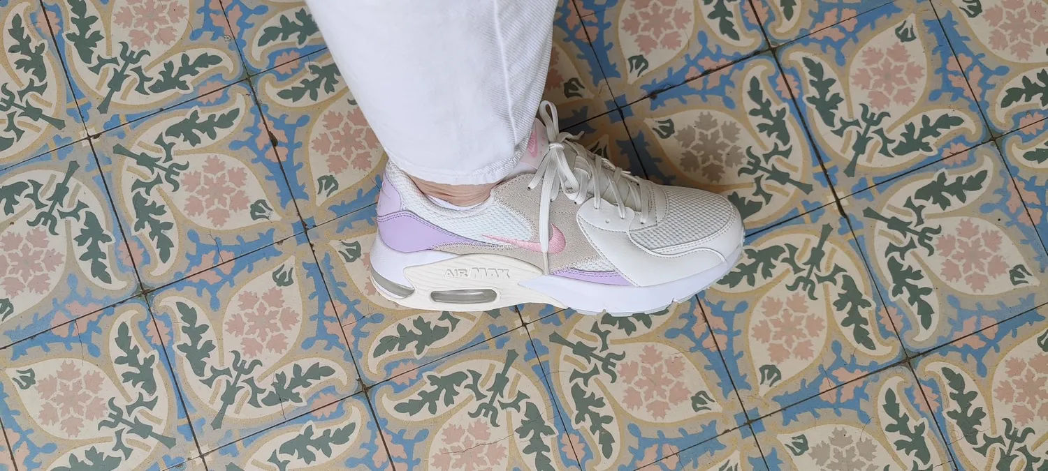 Nike Air Max Excee sneakers donna bianche con Air