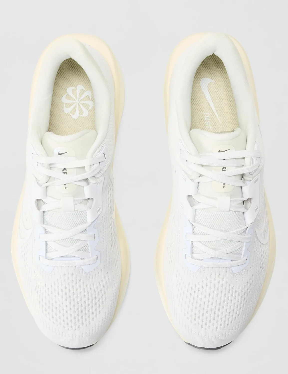 Nike Quest 6 scarpe running donna bianche EU 39