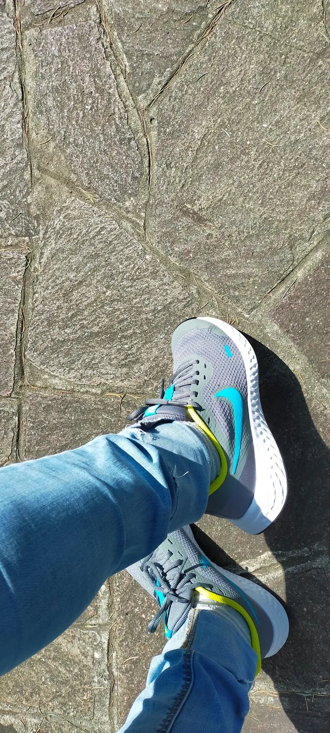 Nike Revolution 5 sneakers bimbi 22 EU blu grigio