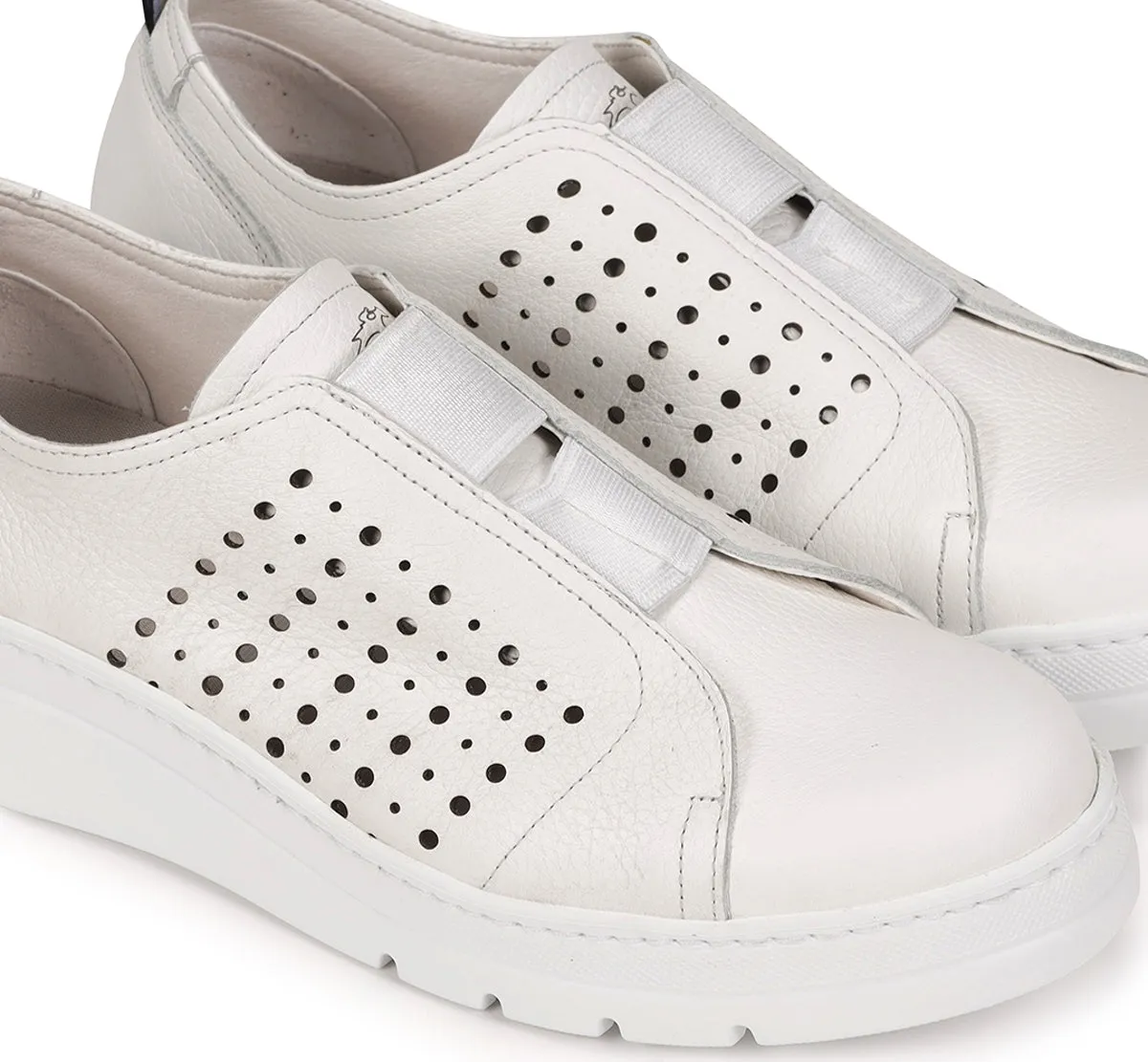 Fluchos Pompas F1423 sneakers donna bianche leggere