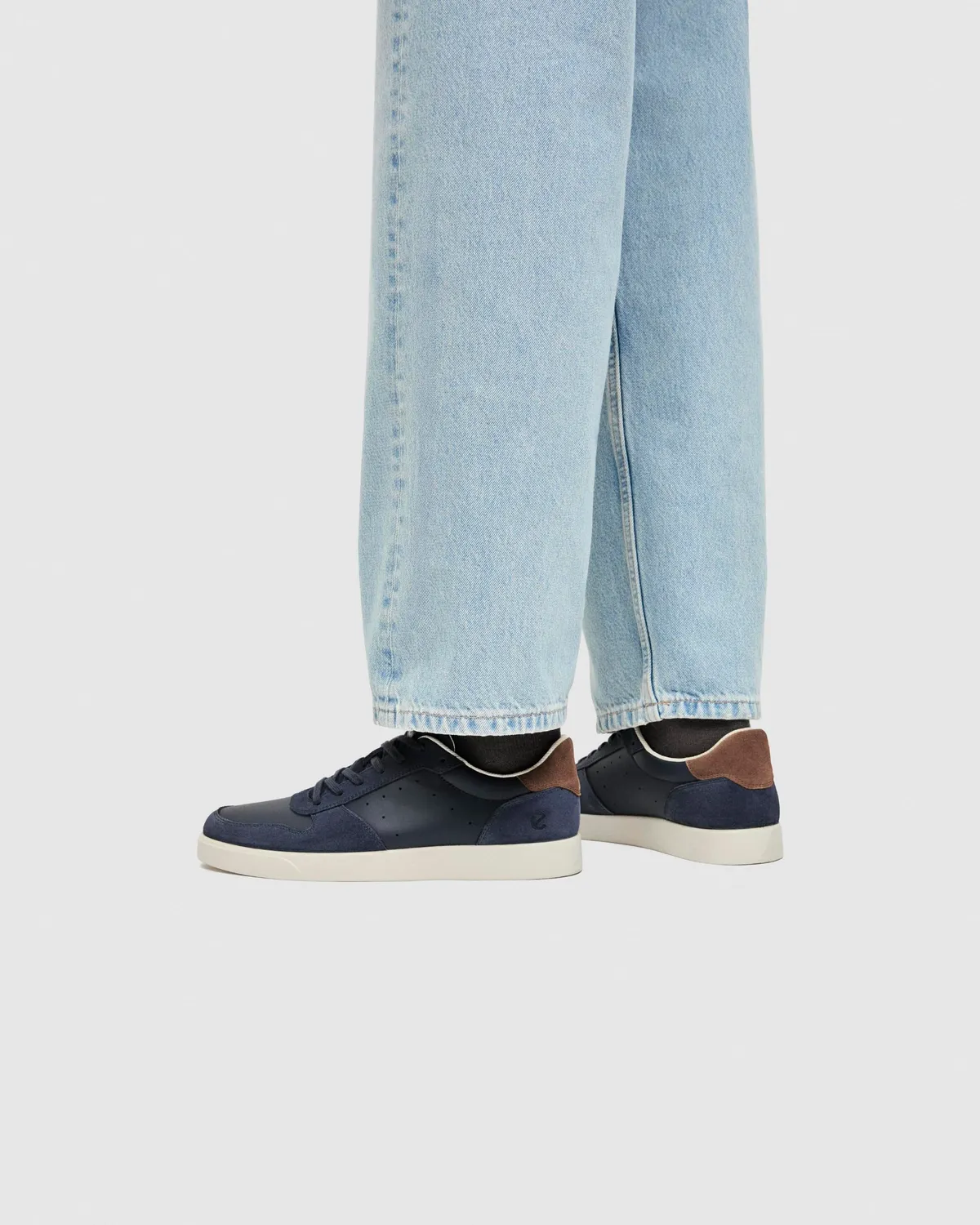 Ecco Street Lite sneakers uomo 43 EU suola leggera
