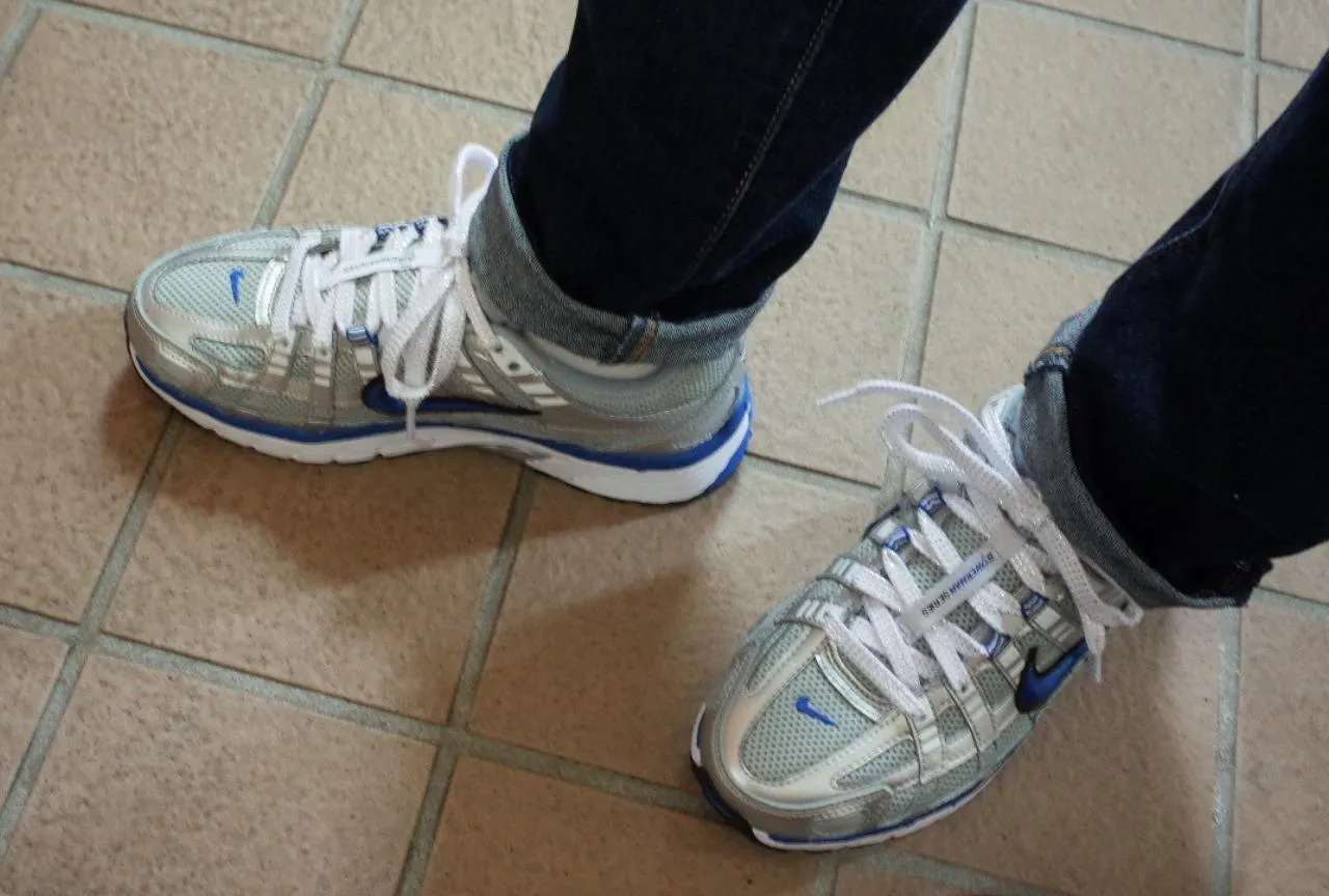 Nike P-6000 Sneaker Donna White Black Metallic Silver