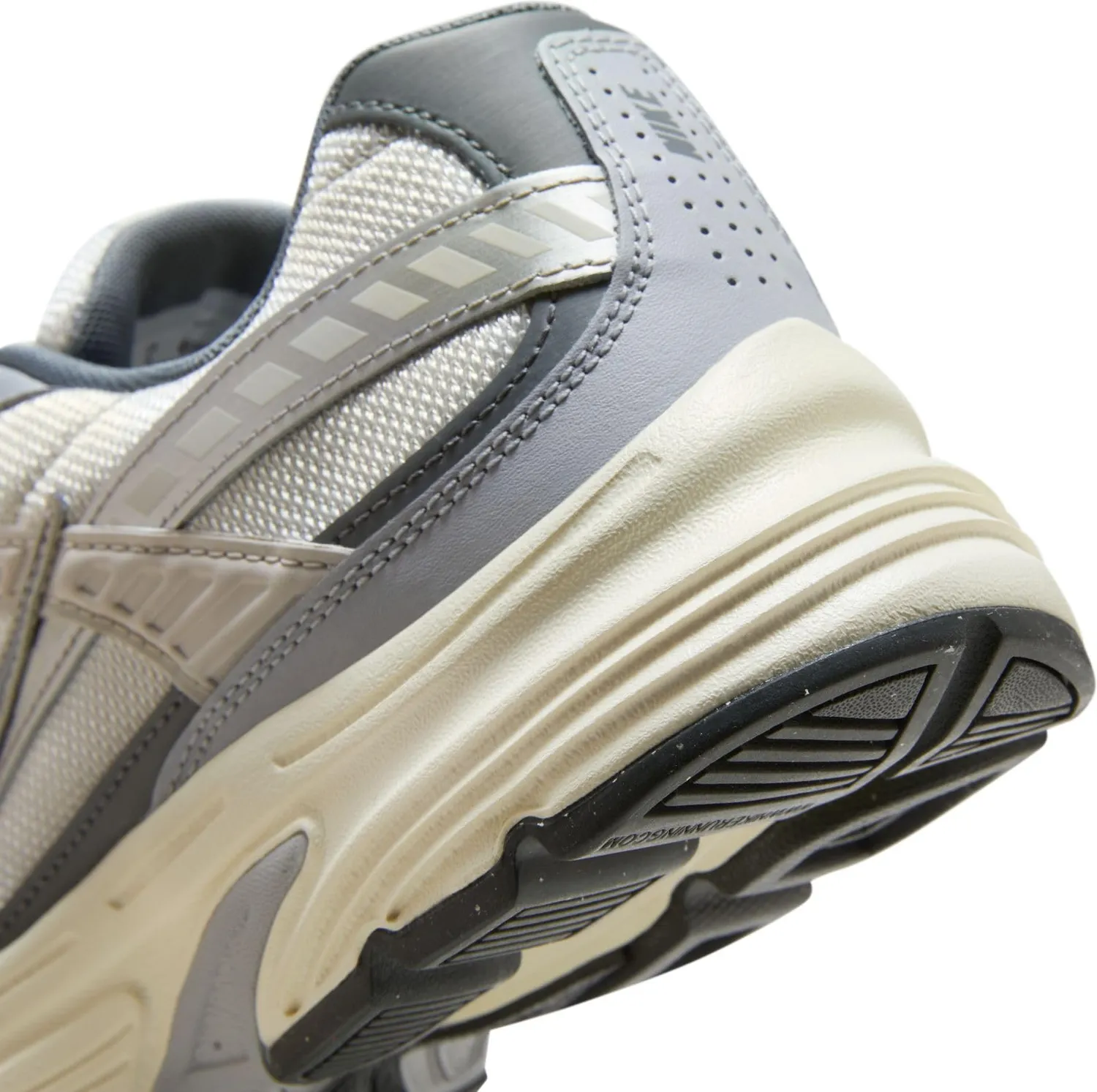 Nike Initiator sneakers uomo traspiranti