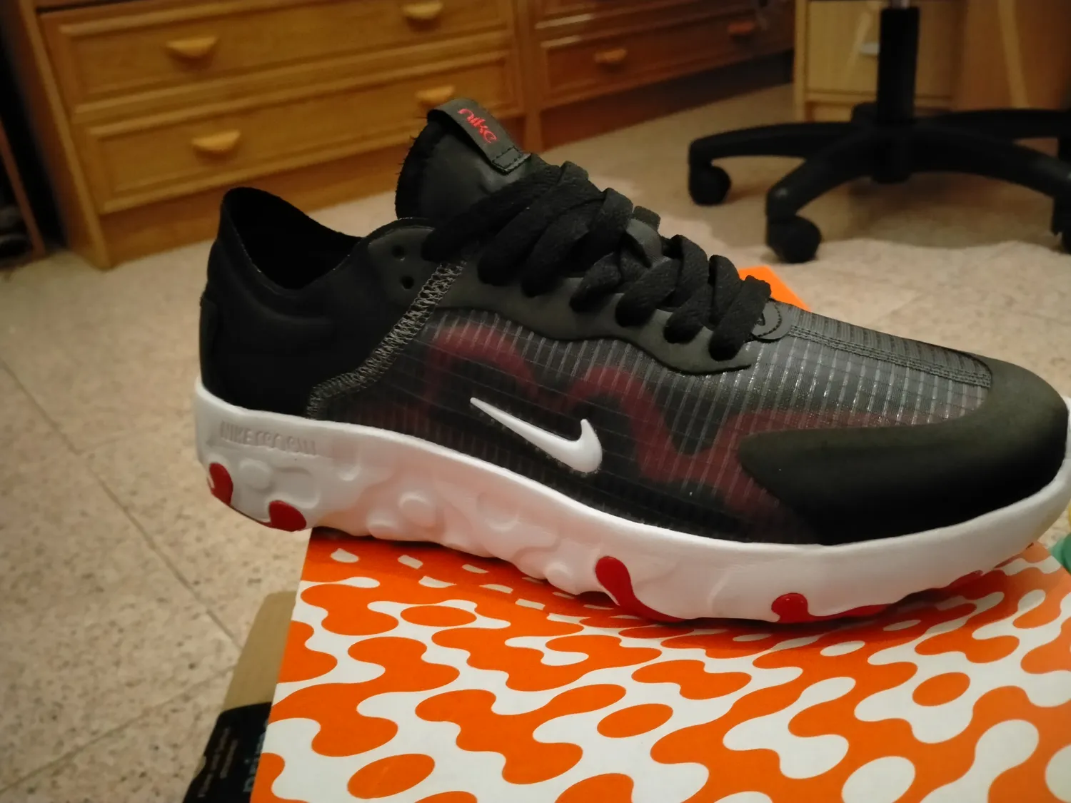 Nike Renew Lucent sneakers uomo 44,5 EU traspiranti