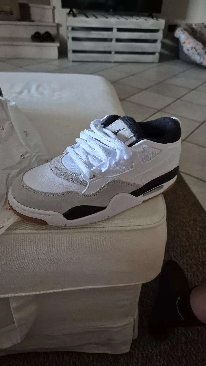 Air Jordan 4 RM sneakers uomo 42 EU nero rosso