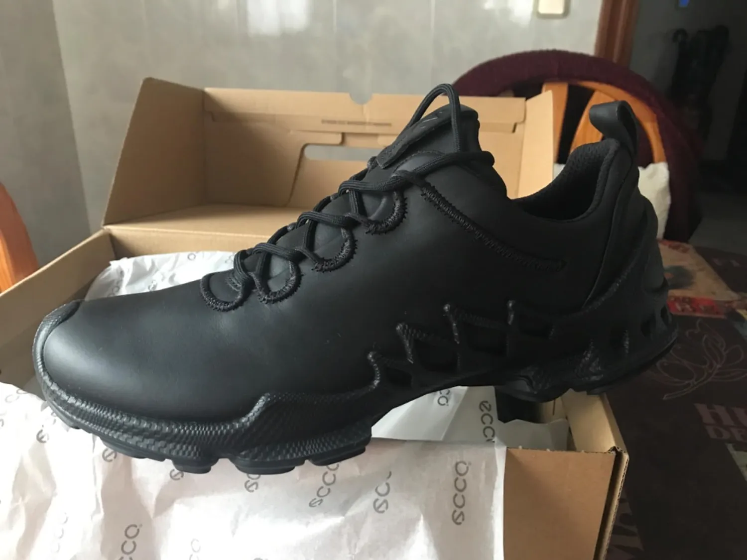 Ecco Biom Aex sneakers uomo 43 EU pelle nera