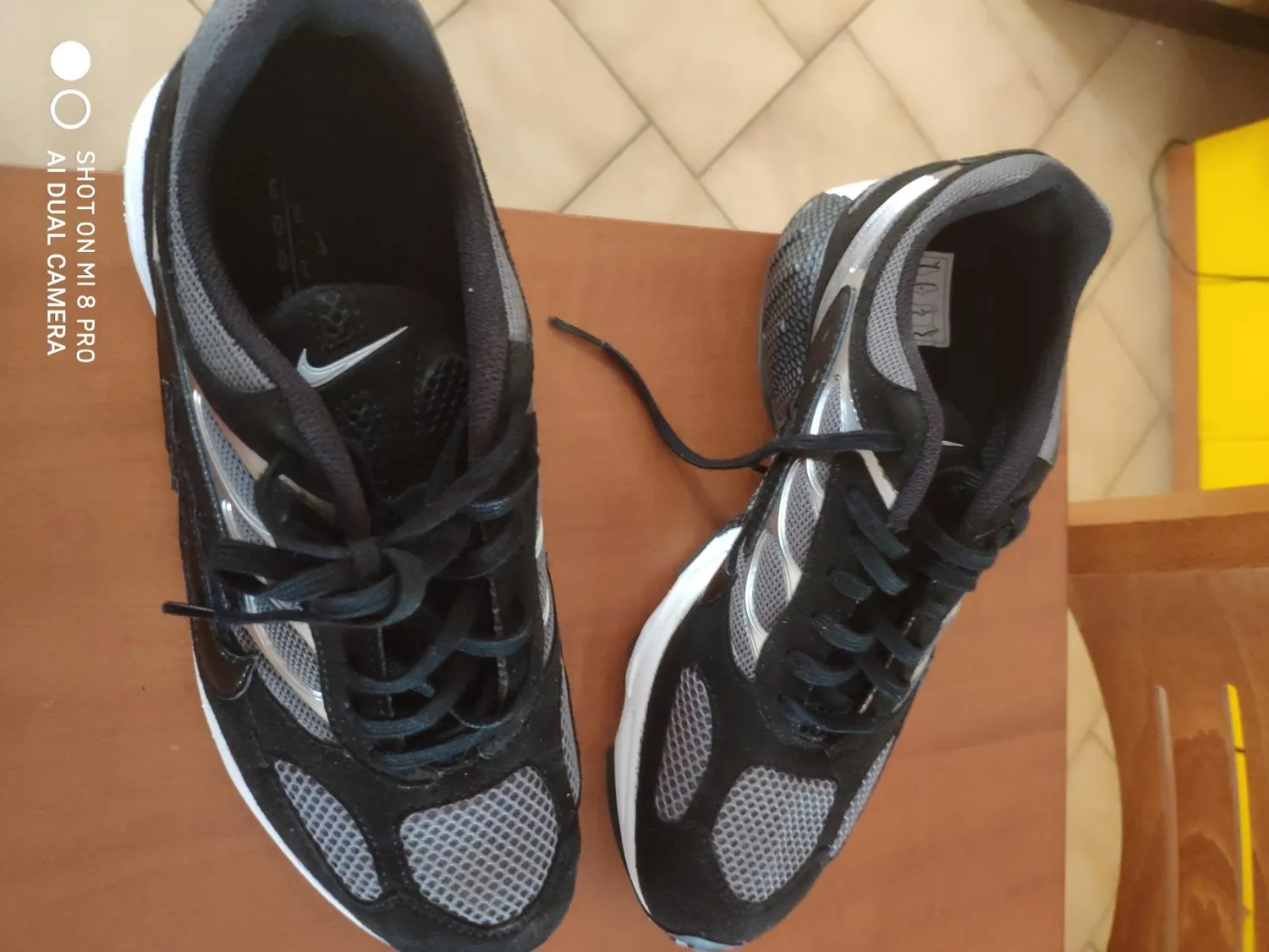 Nike Air Ghost Racer sneakers uomo 40.5 multicolore