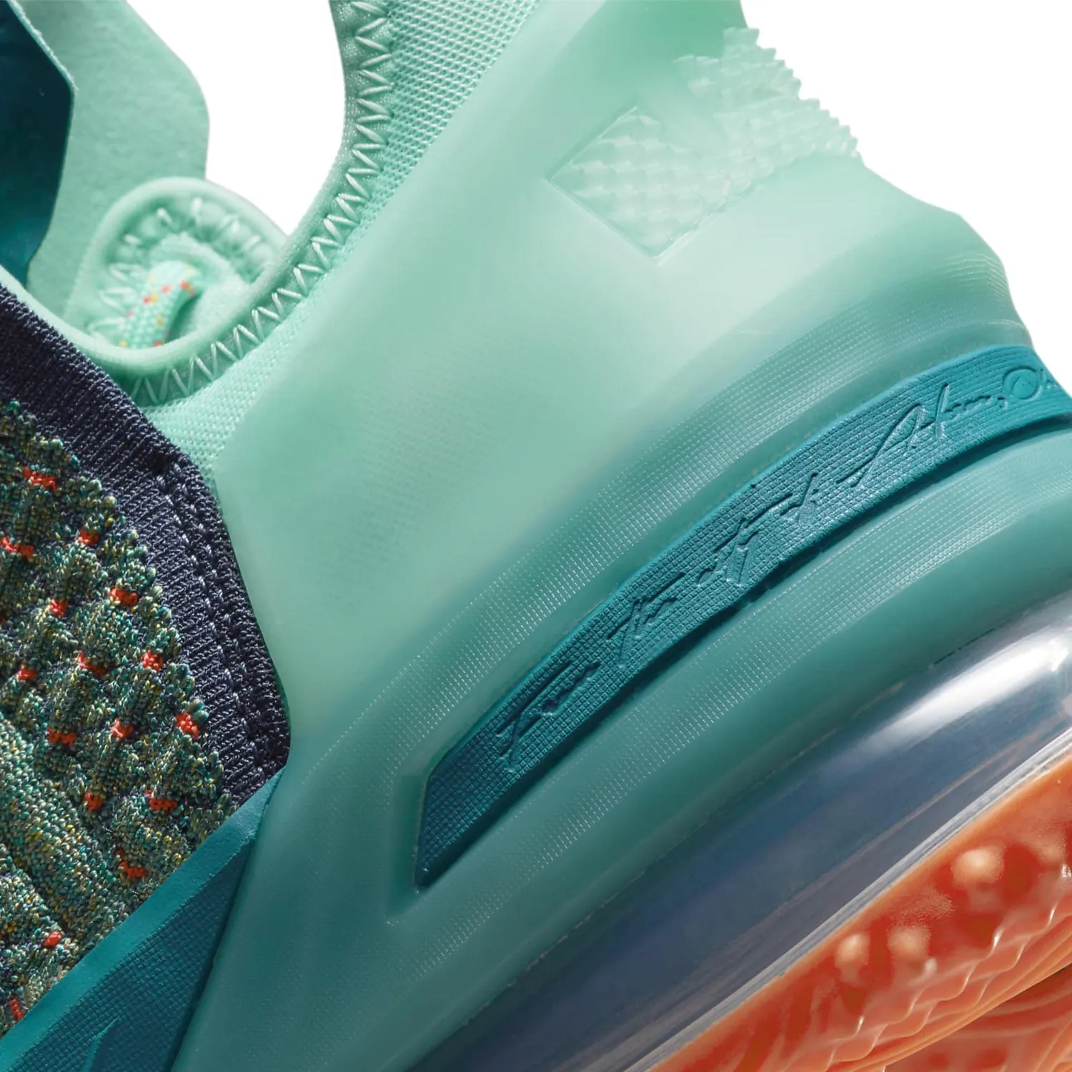 Nike LeBron 18 Los Angeles scarpe basket uomo 45