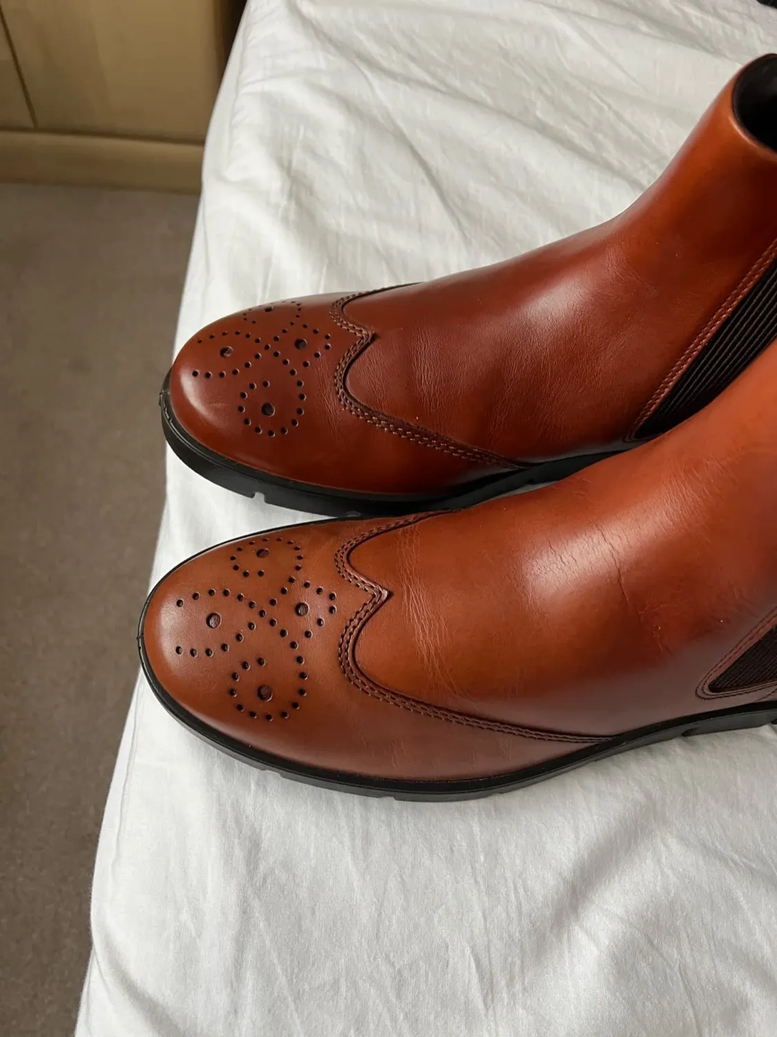 Ecco Bella 282353 stivaletti Chelsea donna neri traforati