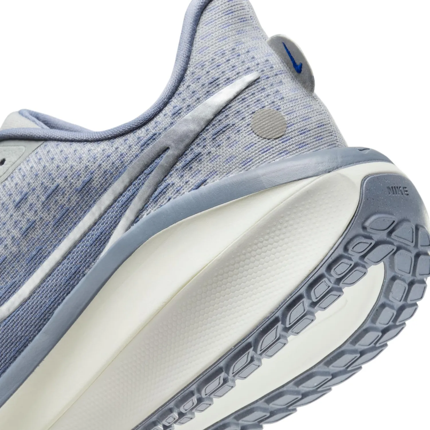 Nike Vomero 17 scarpe corsa uomo 42 EU ashen slate