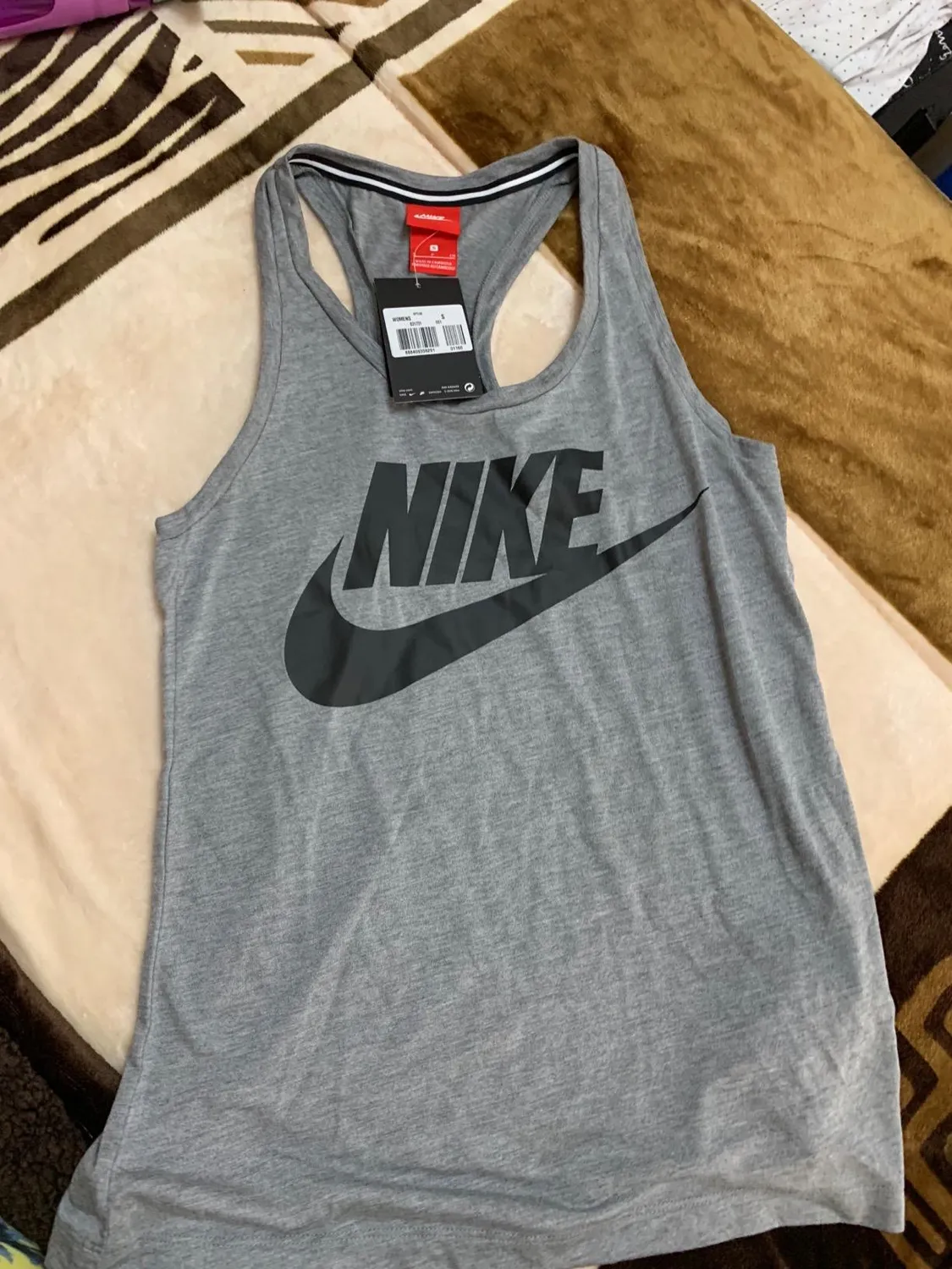 Nike Sportswear Essential canotta donna cotone nera