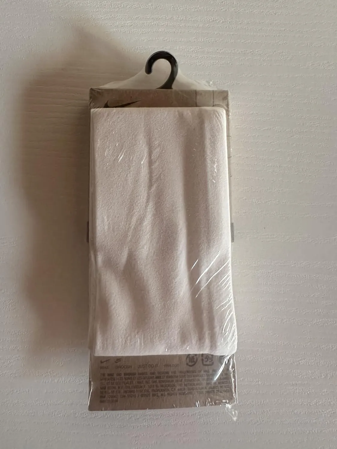 Nike Dri-FIT Head Tie 2.0 fascia capelli nera taglia unica