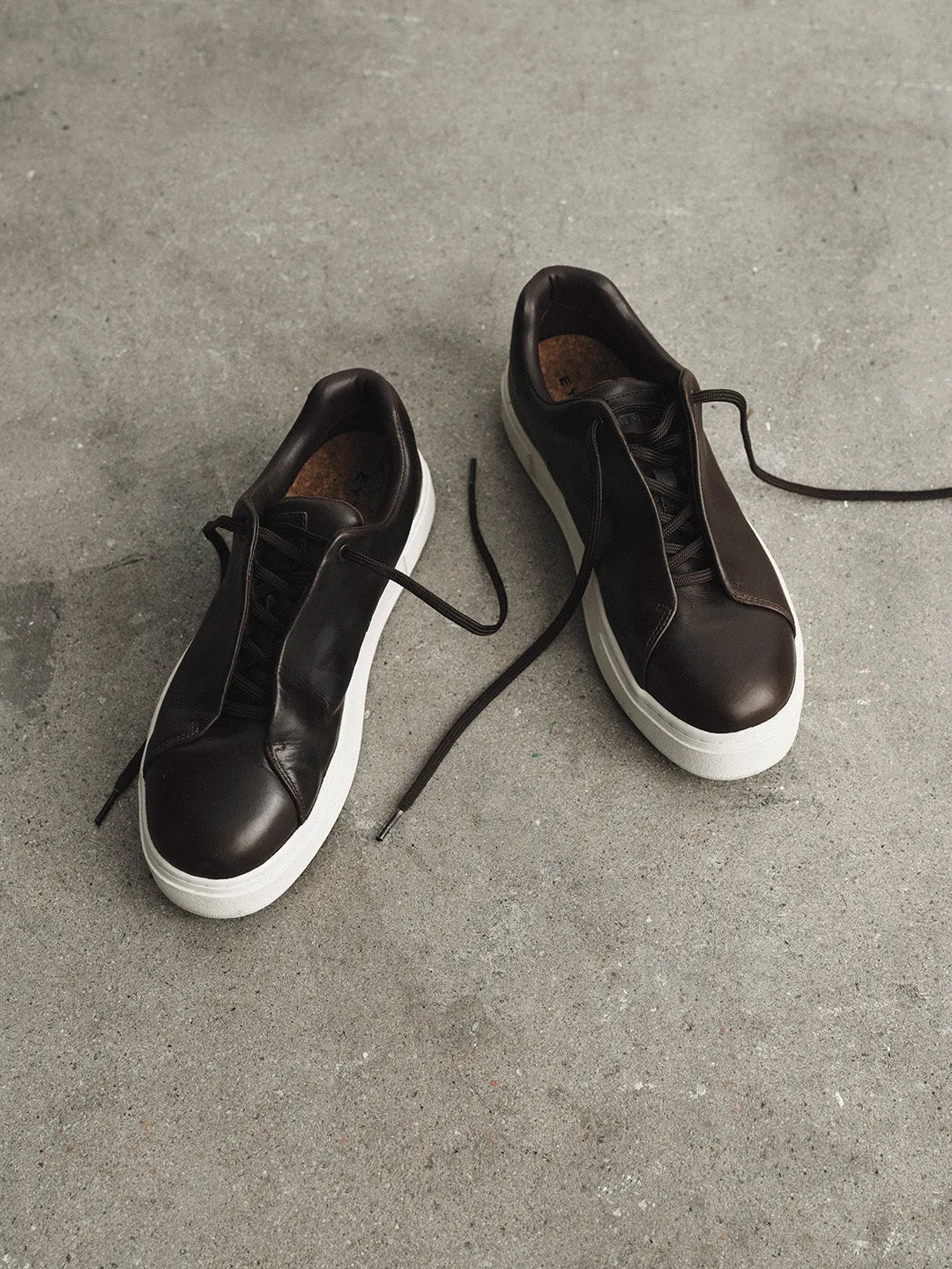 Eytys Doja sneakers pelle espresso lacci nascosti