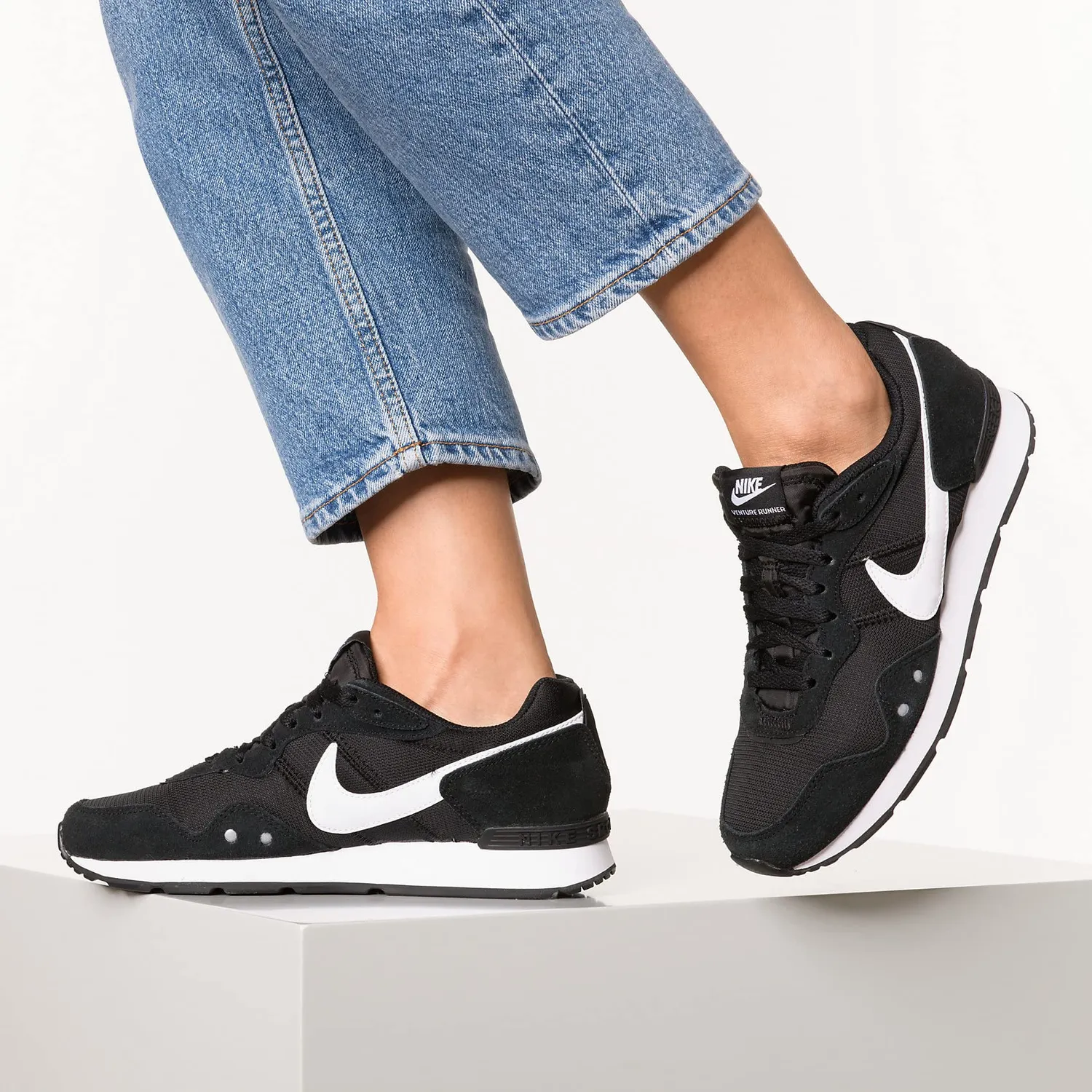 Nike Venture Runner sneakers donna comfort daily retrò