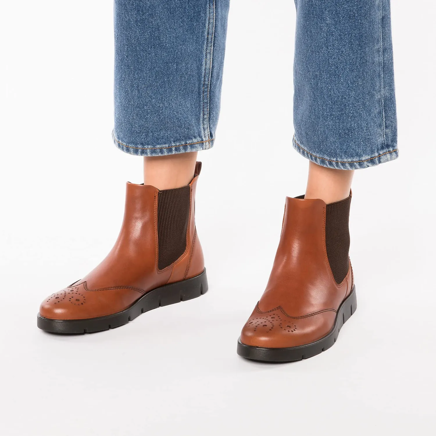 Ecco Bella 282353 stivaletti Chelsea donna neri traforati