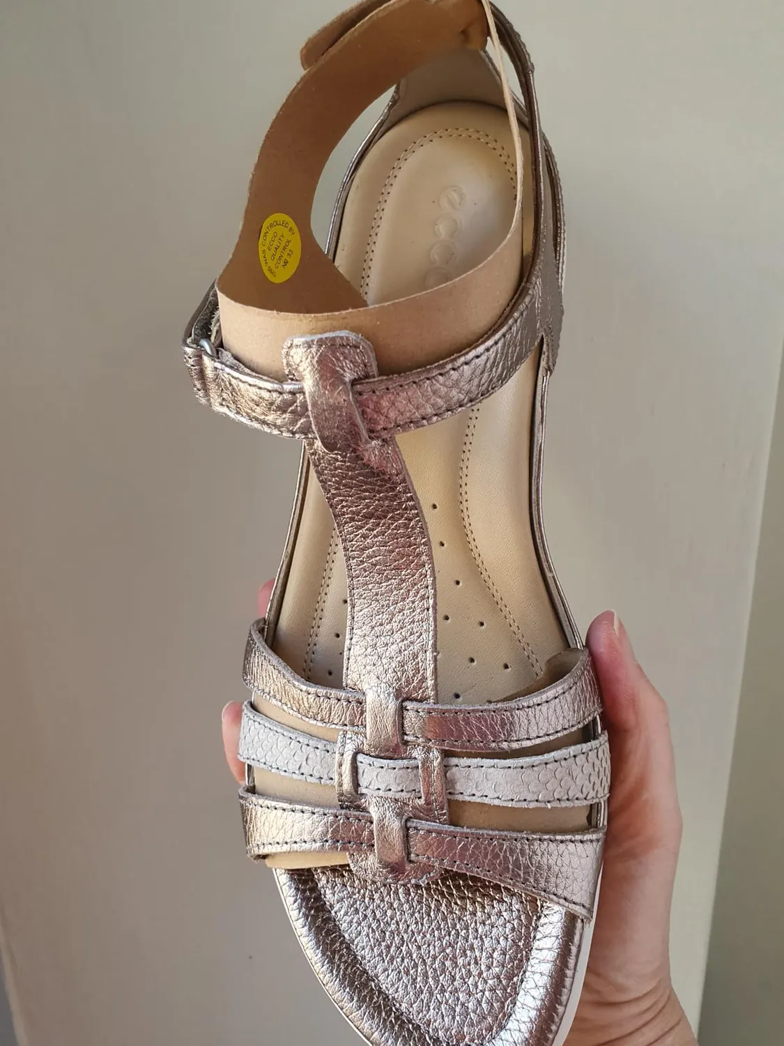 Ecco Flash sandalo donna T-strap regolabile